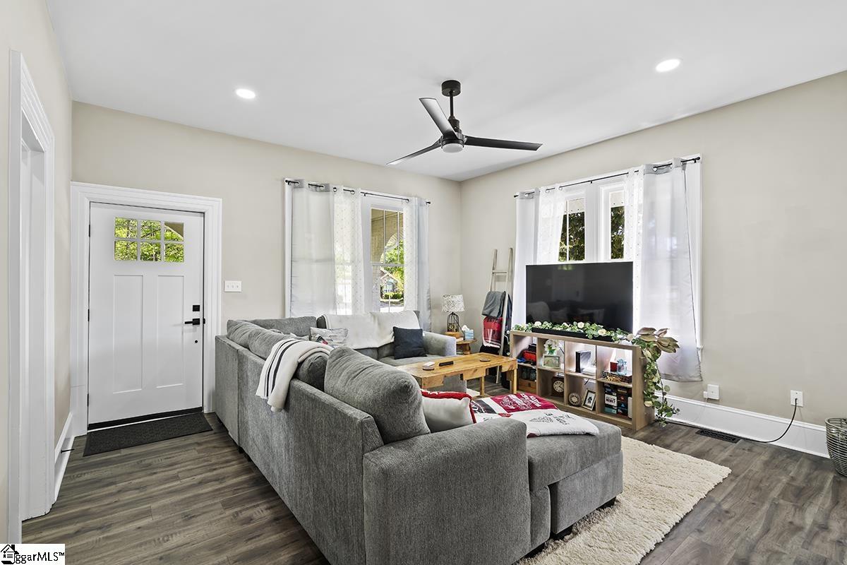 501 N Adair Street Clinton, SC 29325