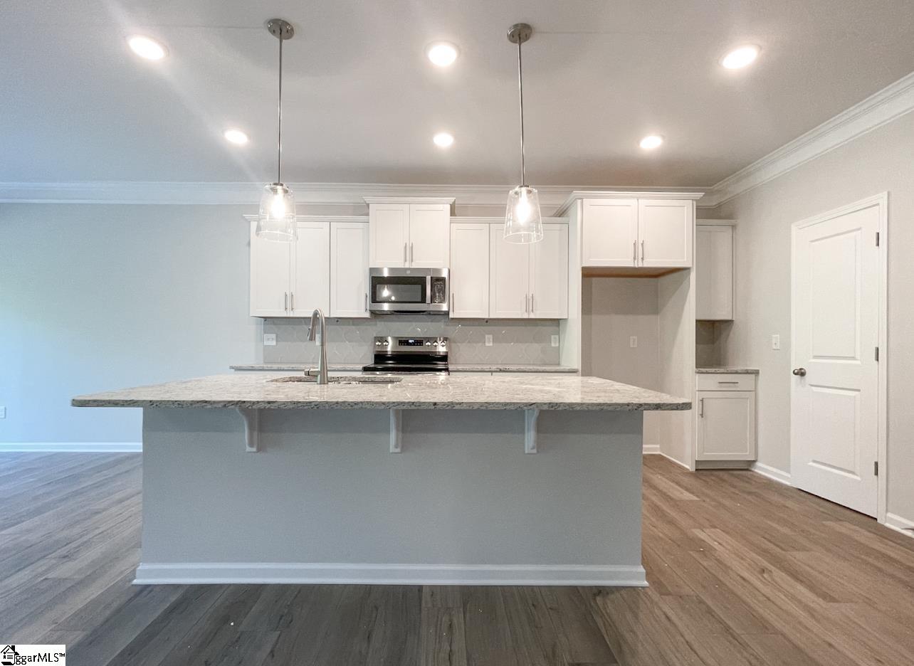 518 Pennystone Lane Simpsonville, SC 29681
