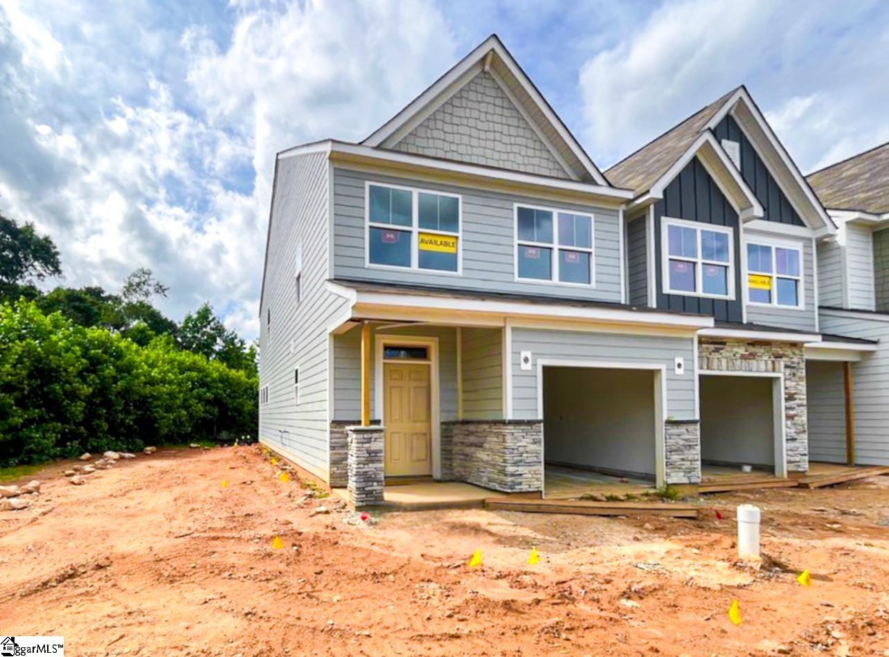 520 Pennystone Lane Simpsonville, SC 29681