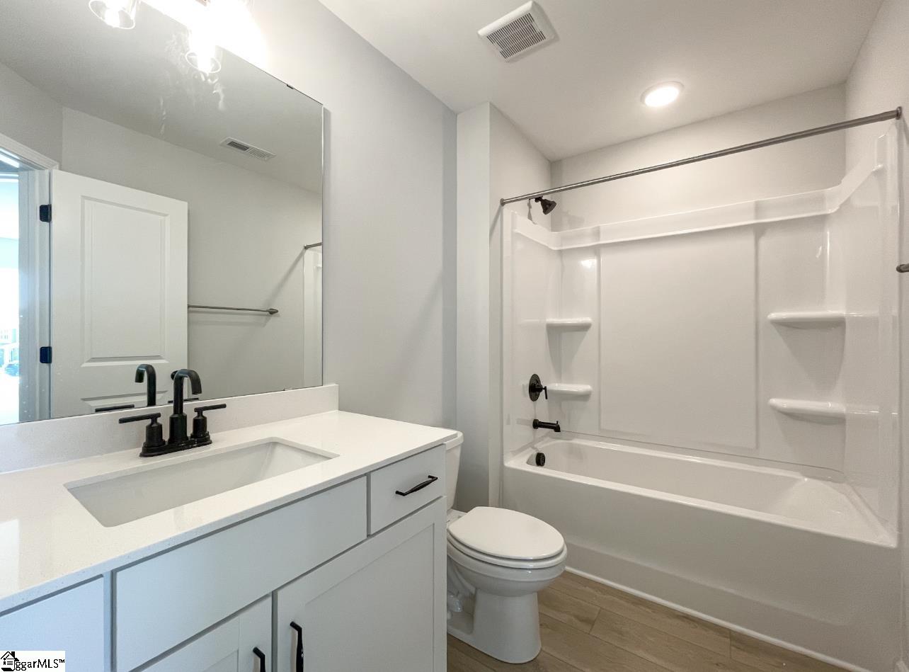 520 Pennystone Lane Simpsonville, SC 29681