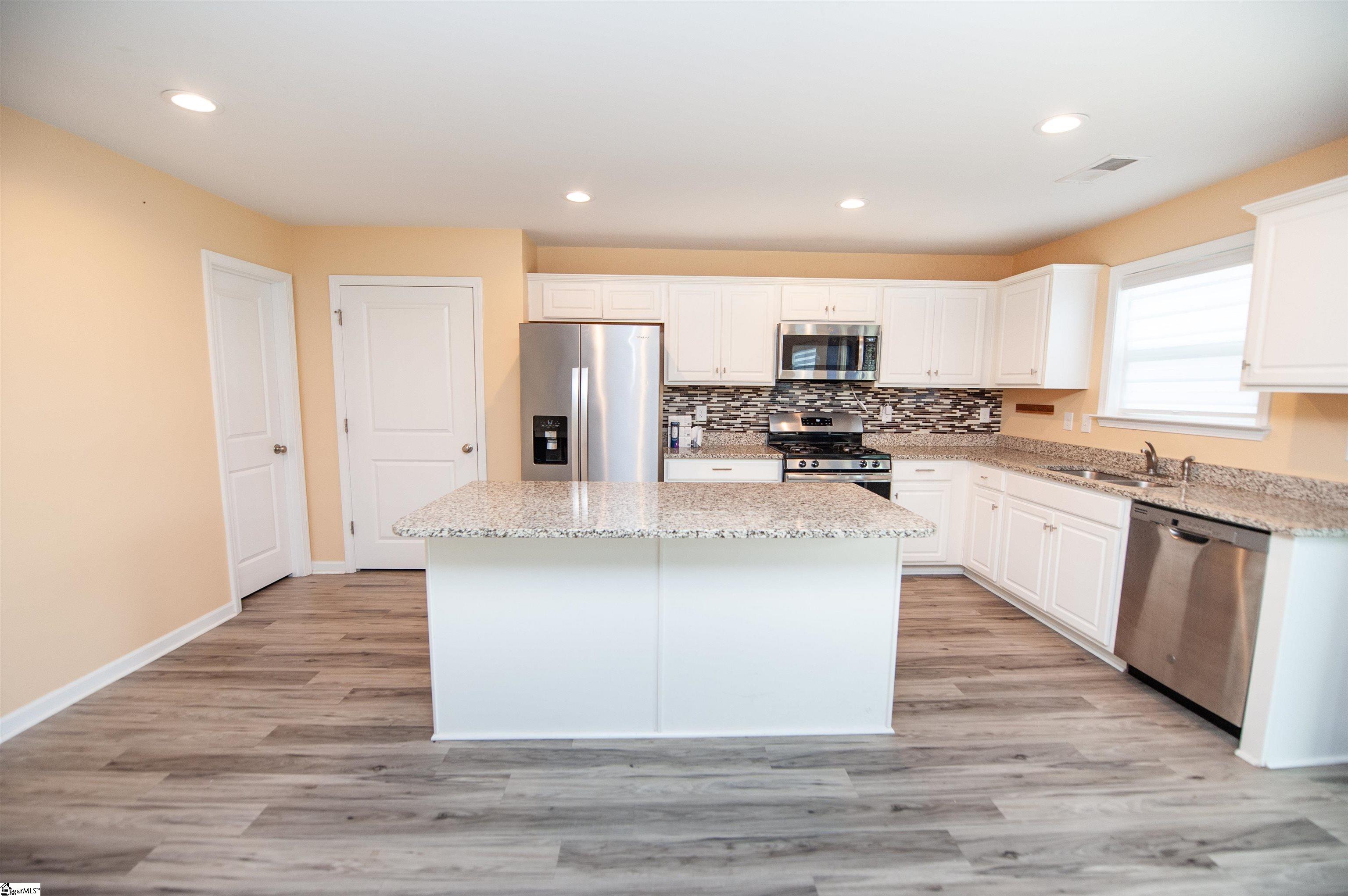594 Ridgeville Crossing Drive Inman, SC 29349