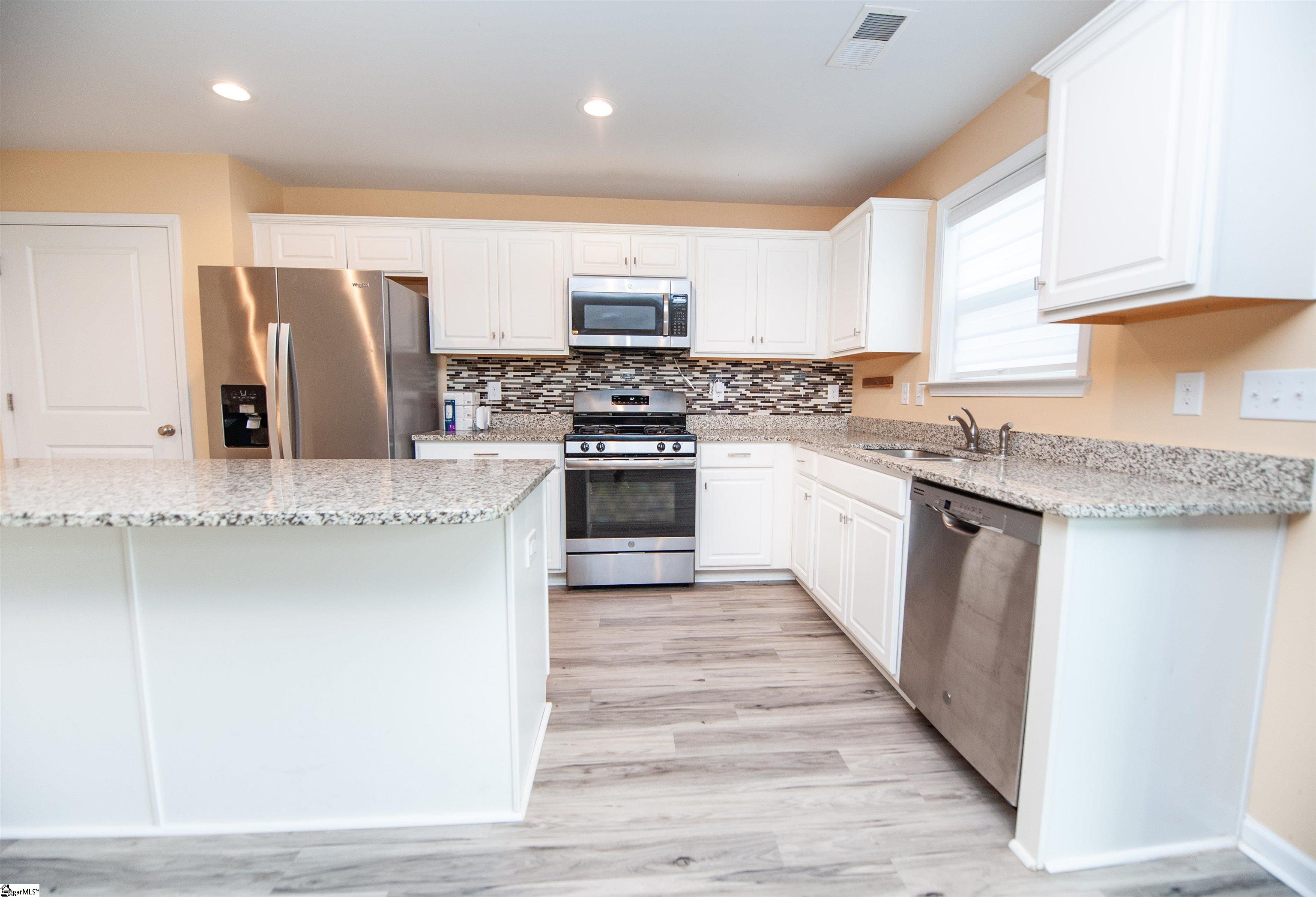 594 Ridgeville Crossing Drive Inman, SC 29349