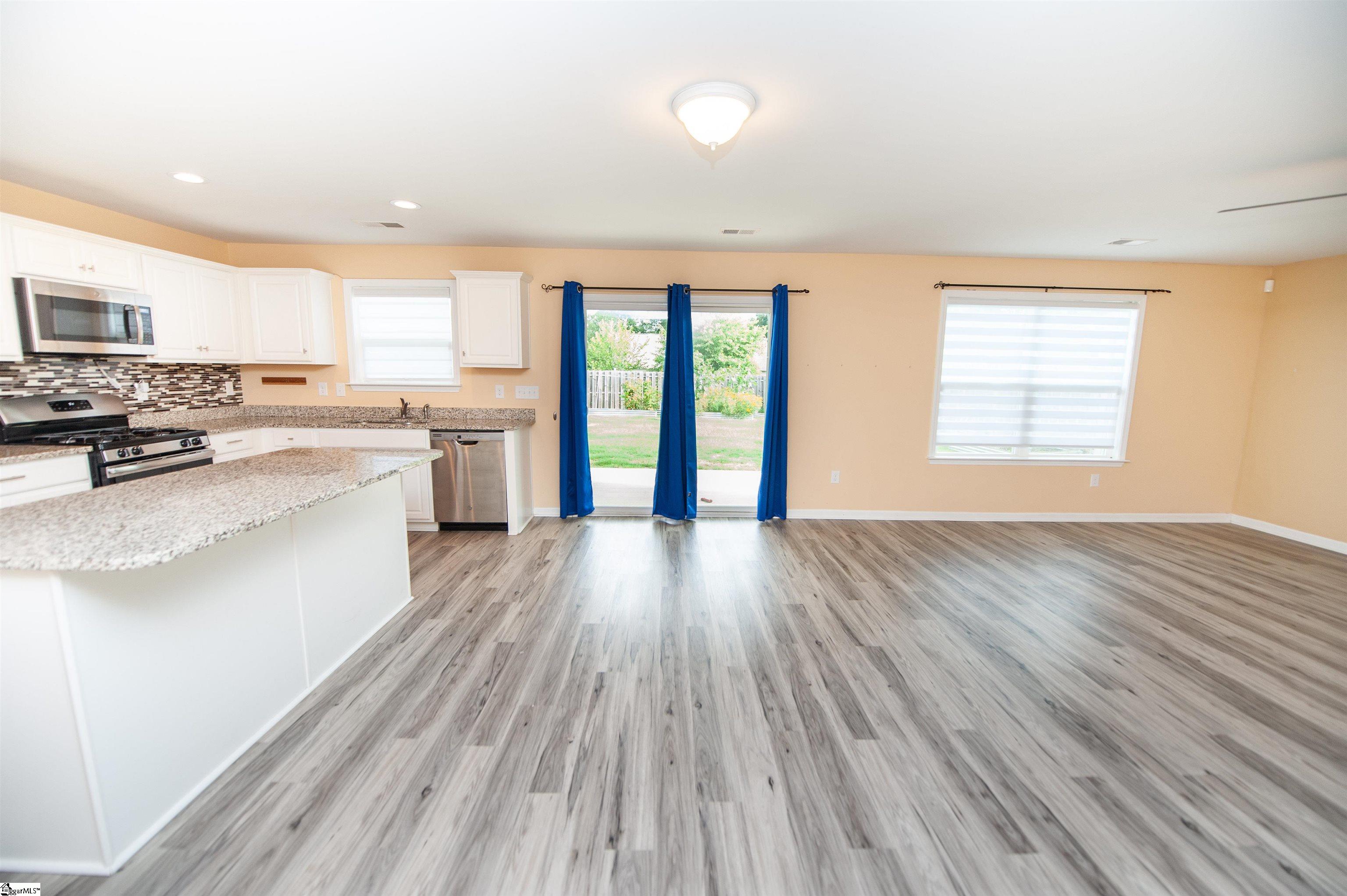 594 Ridgeville Crossing Drive Inman, SC 29349