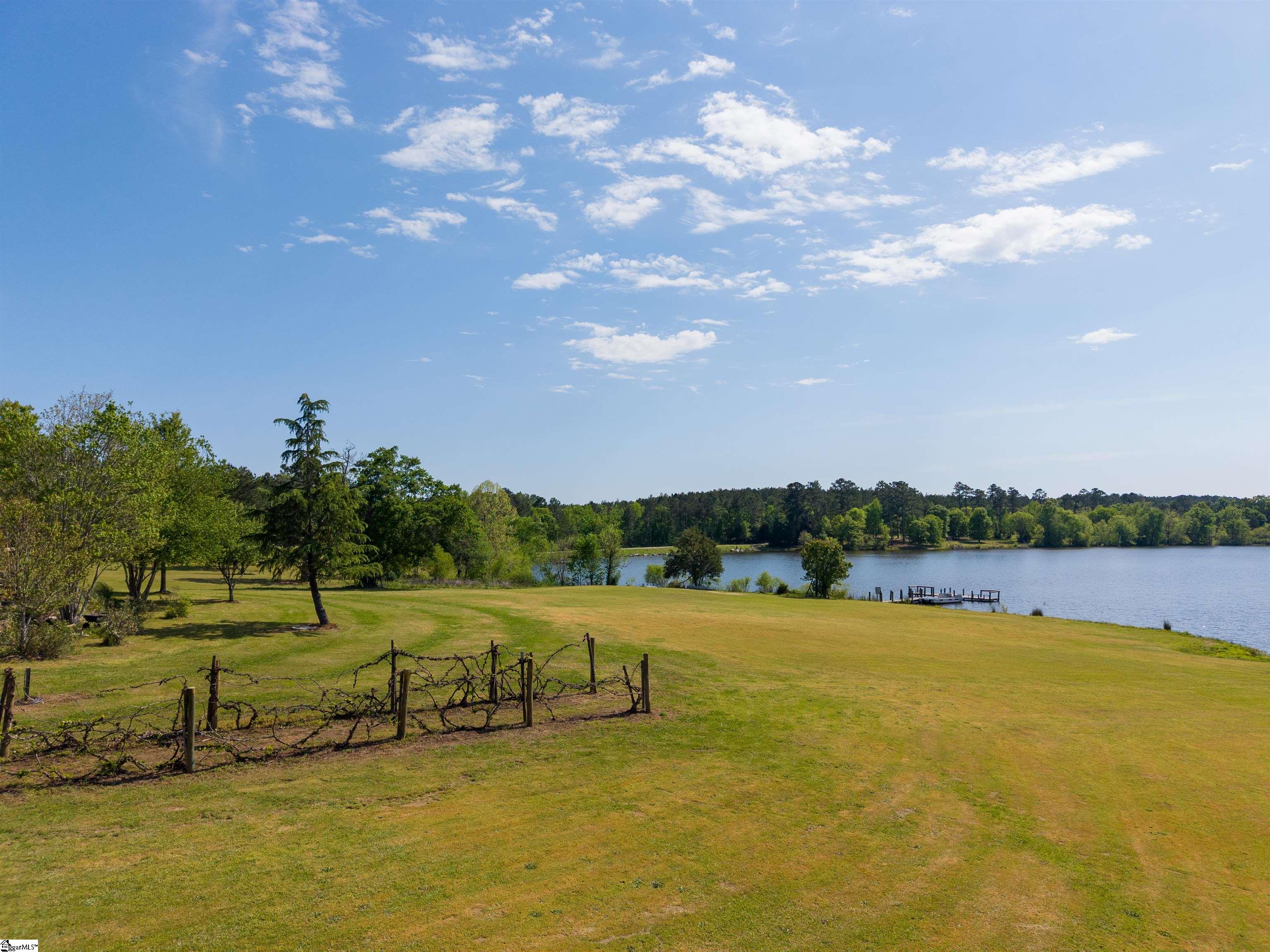 402 Nanaloo Avenue Waterloo, SC 29384