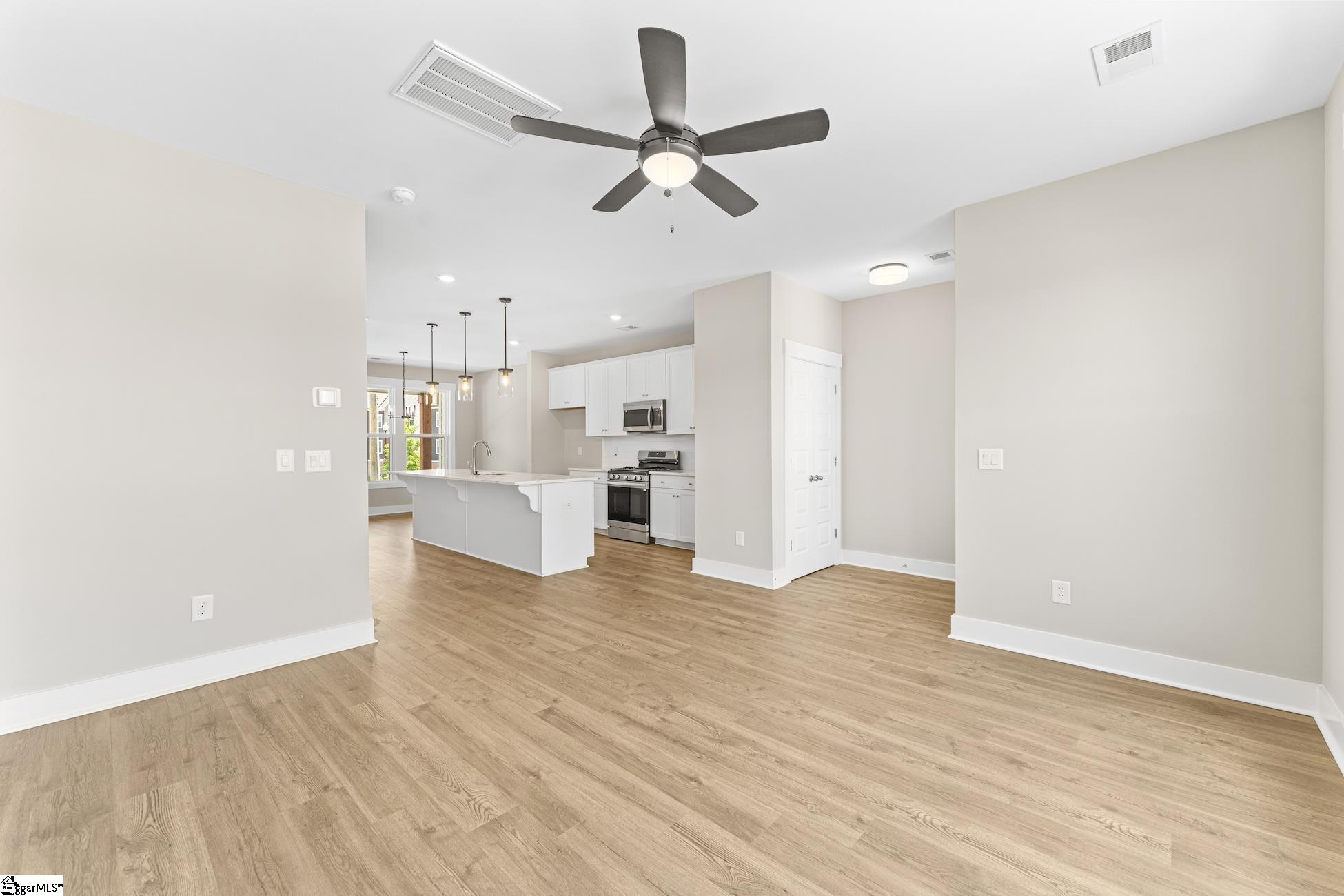 34 Dean Pleasant Drive Greenville, SC 29607