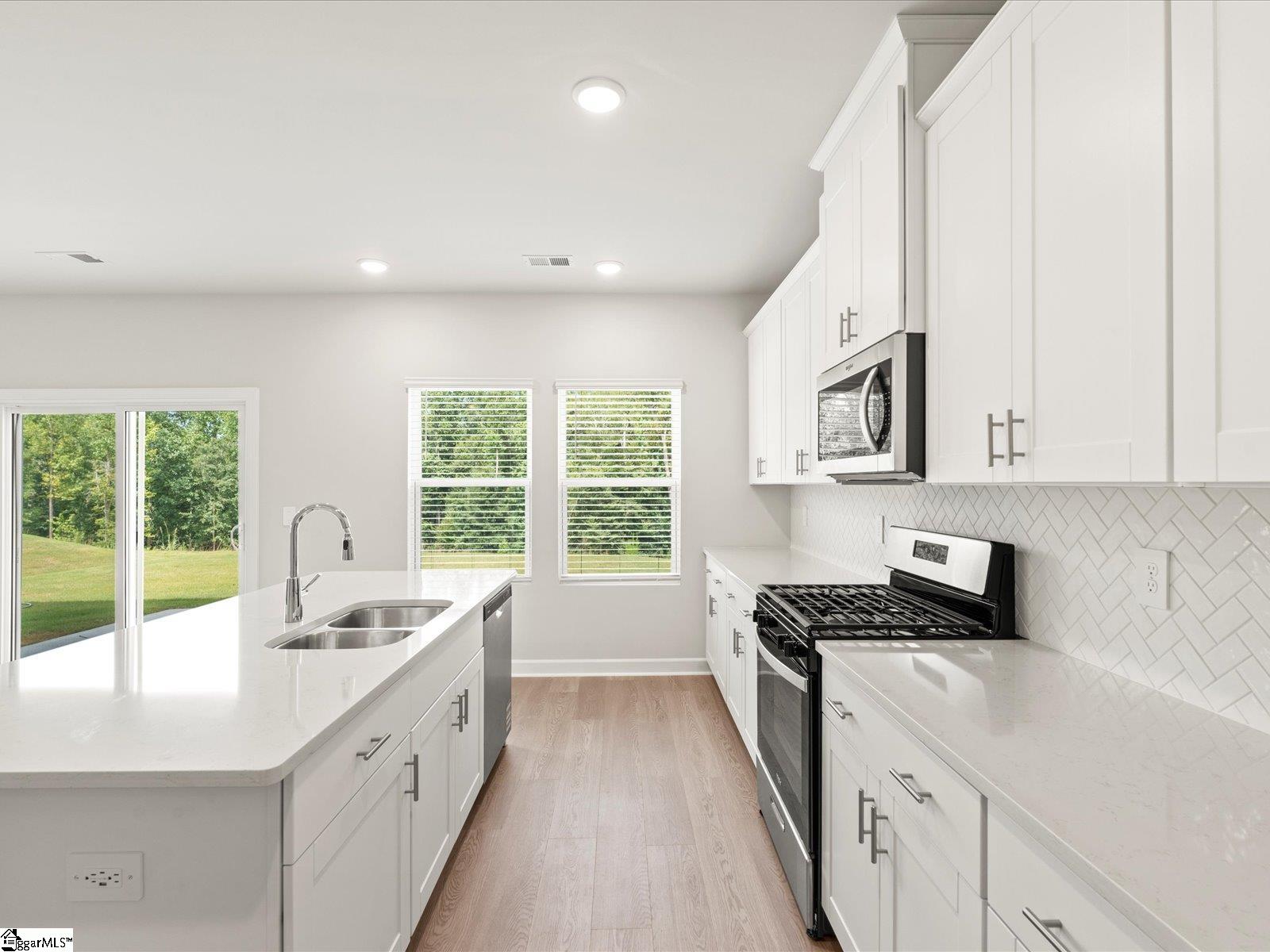 221 Merriweather Way Spartanburg, SC 29302