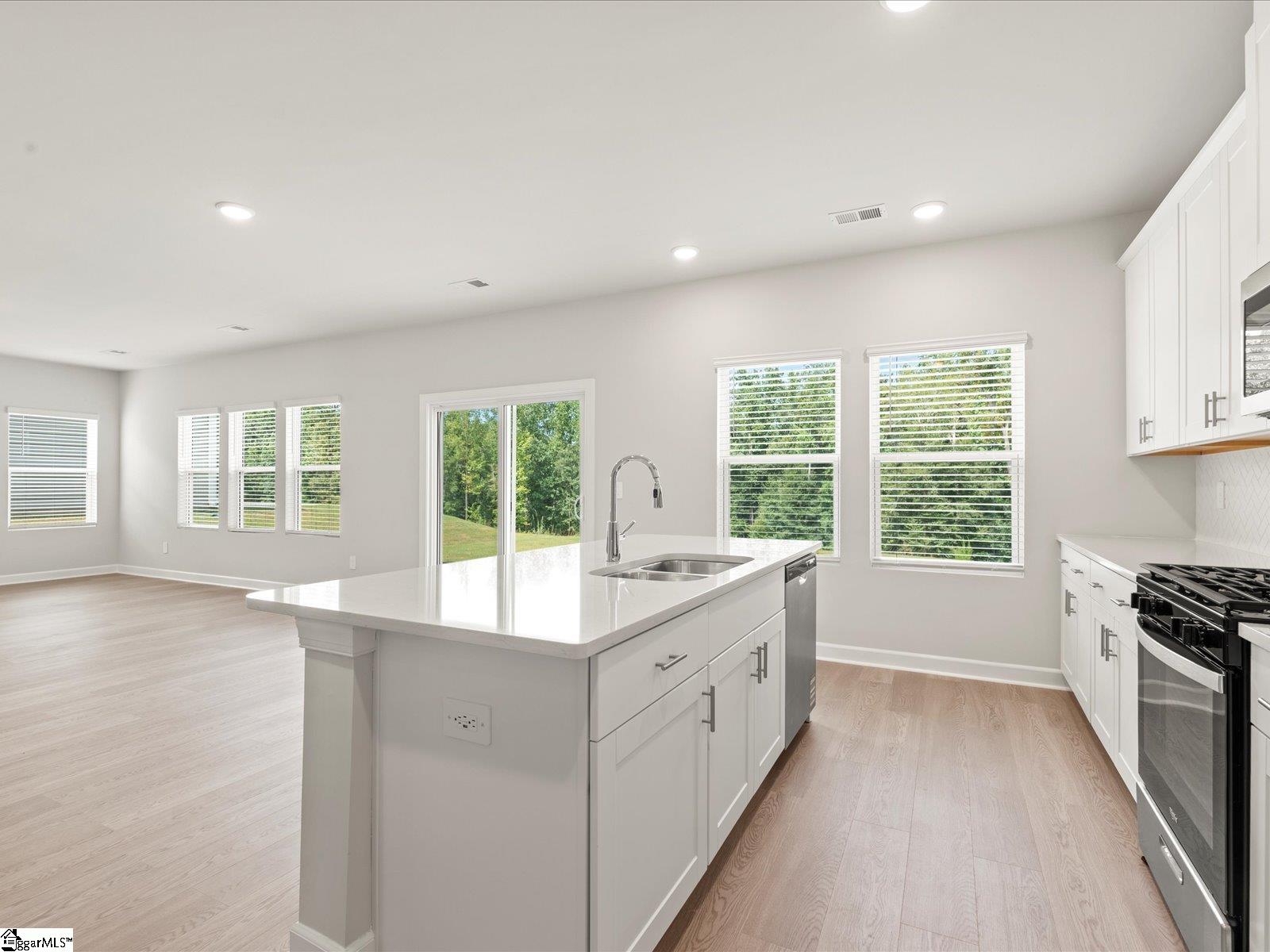 221 Merriweather Way Spartanburg, SC 29302