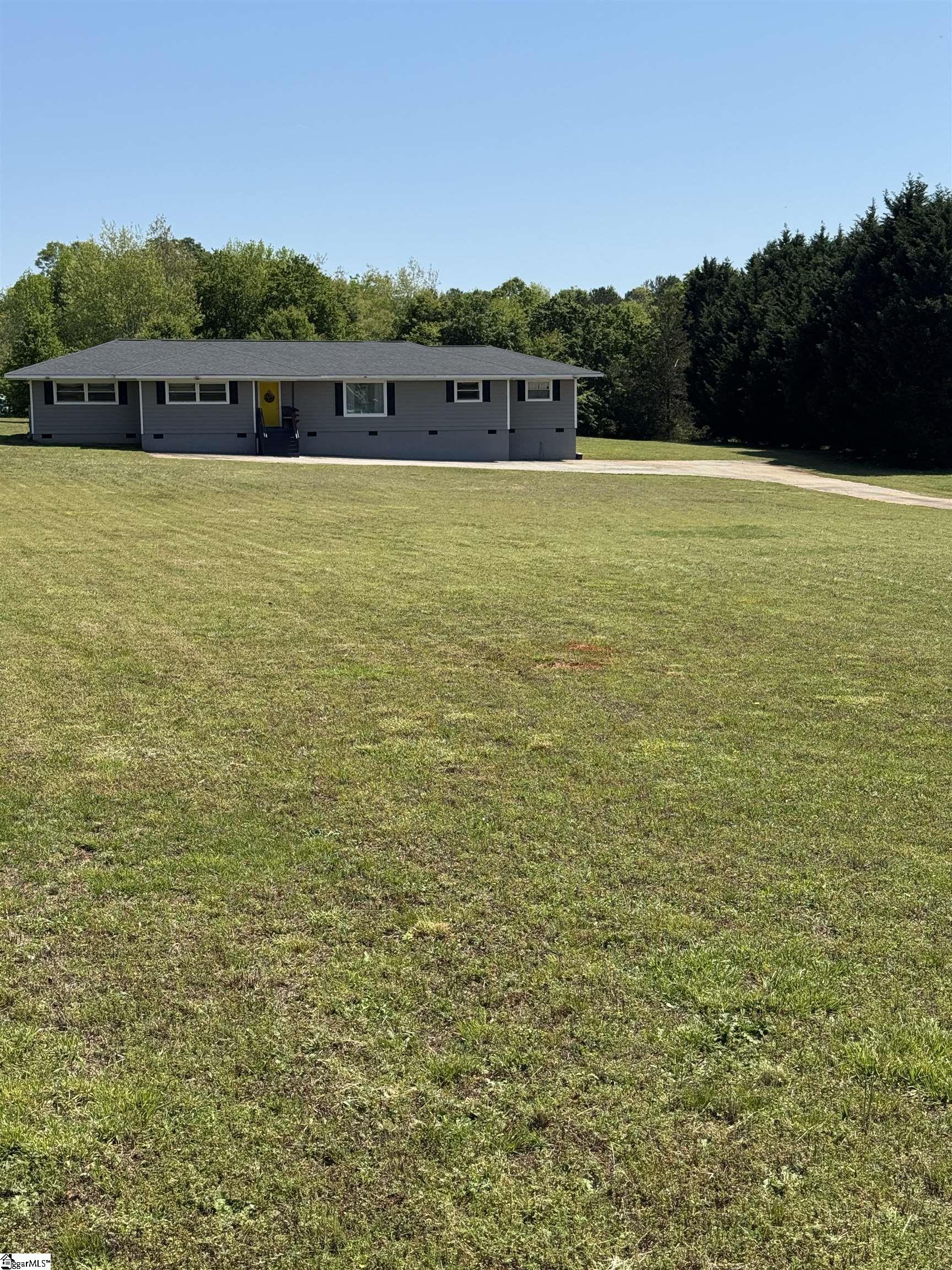 135 Lowe Road Piedmont, SC 29673