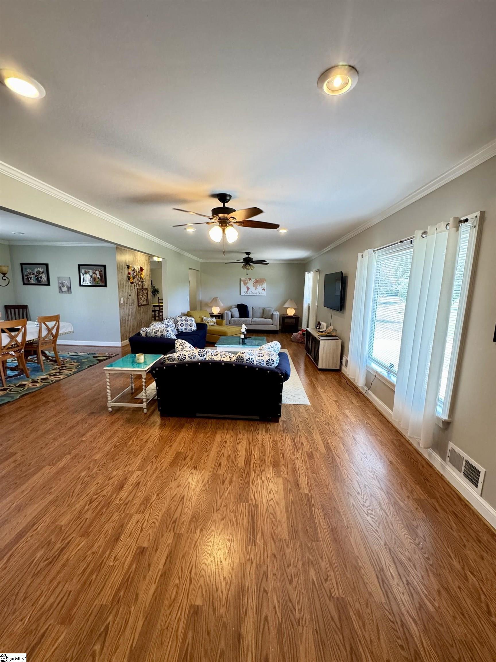 135 Lowe Road Piedmont, SC 29673