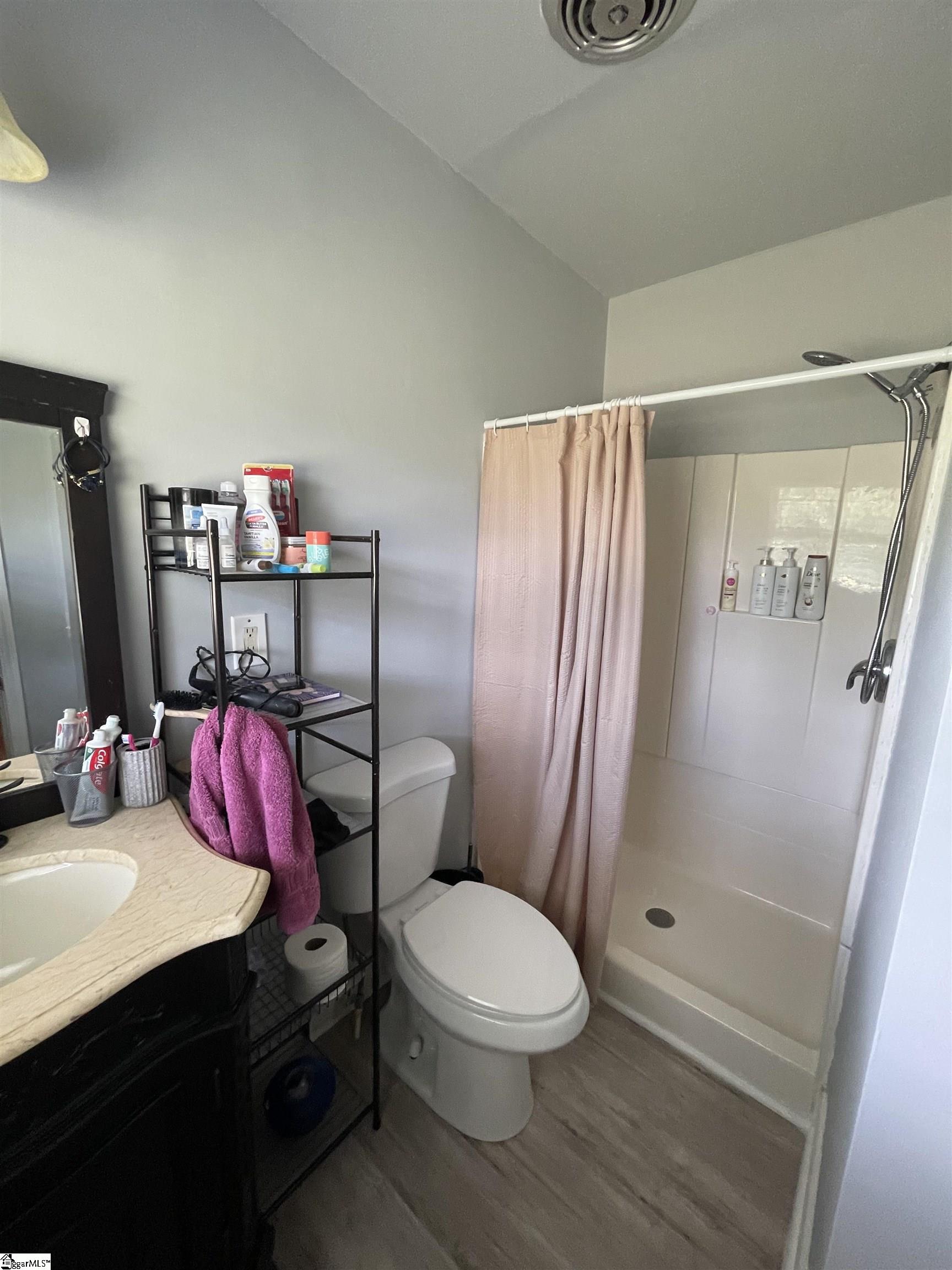 135 Lowe Road Piedmont, SC 29673