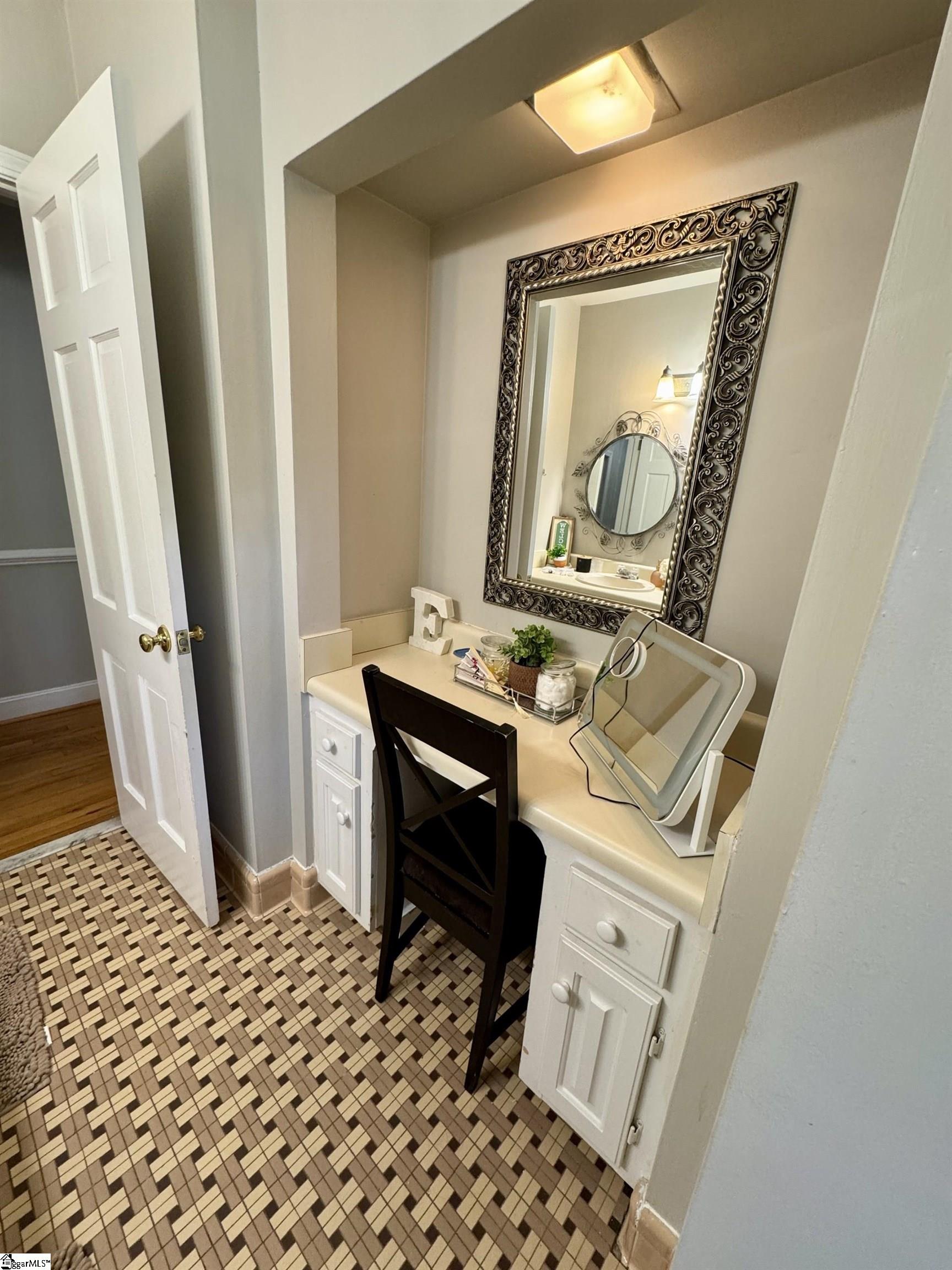 135 Lowe Road Piedmont, SC 29673