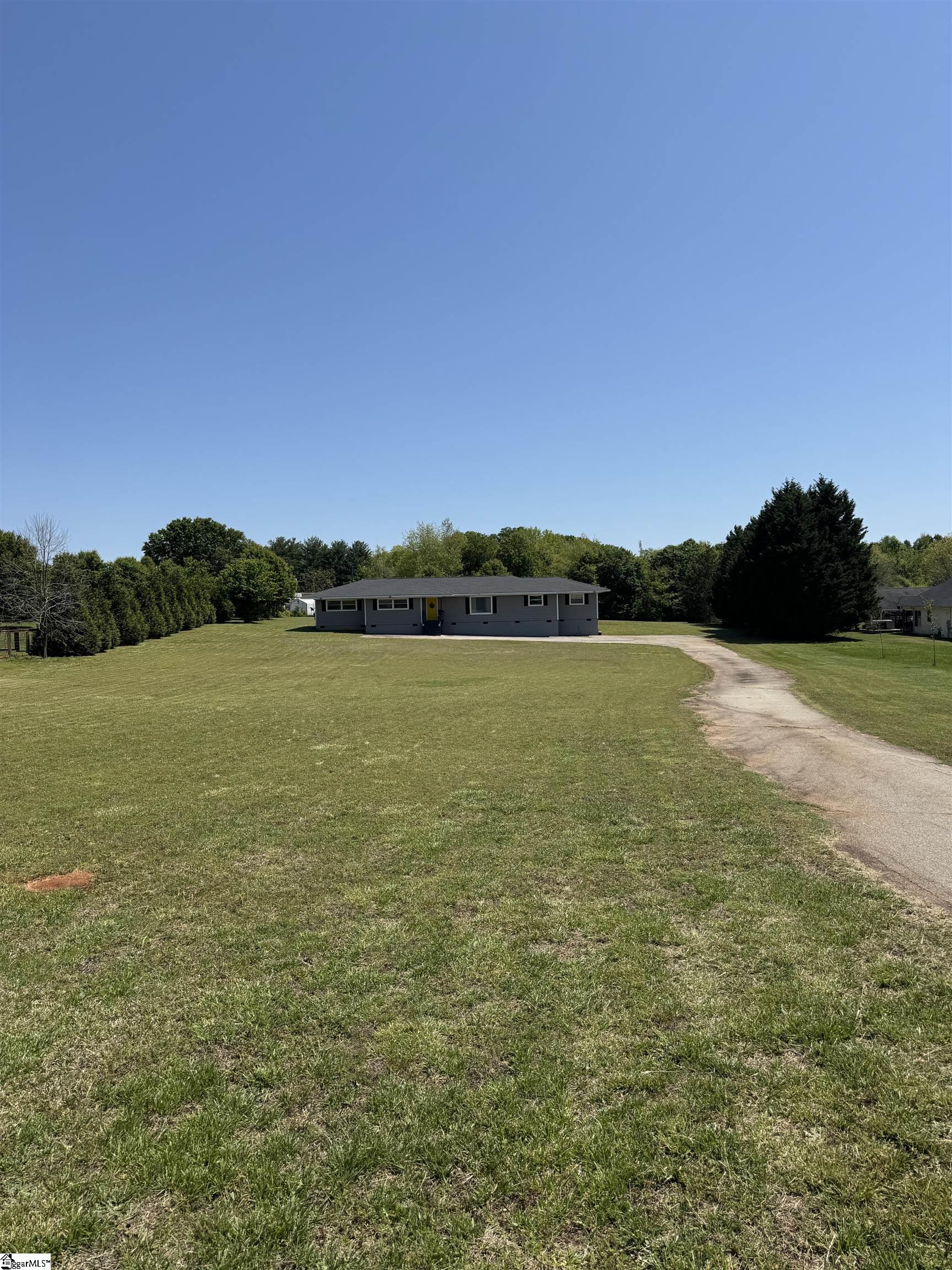 135 Lowe Road Piedmont, SC 29673