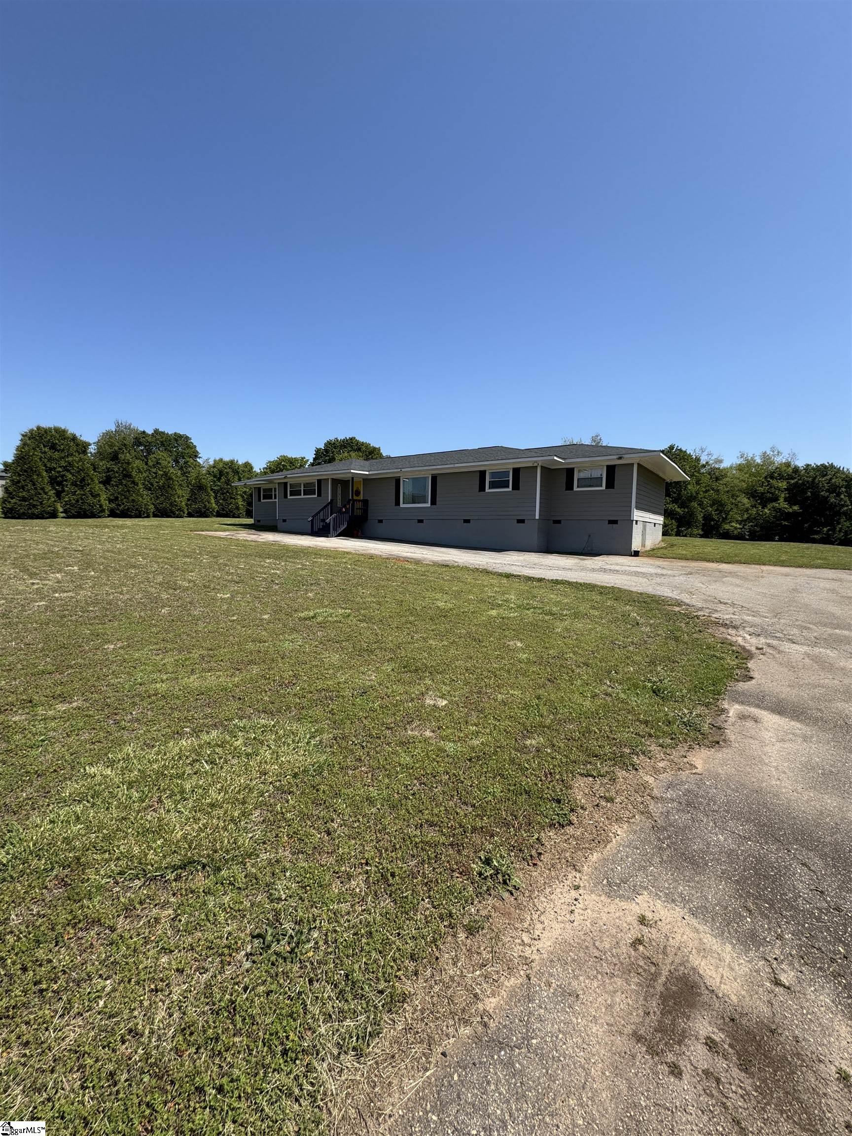 135 Lowe Road Piedmont, SC 29673
