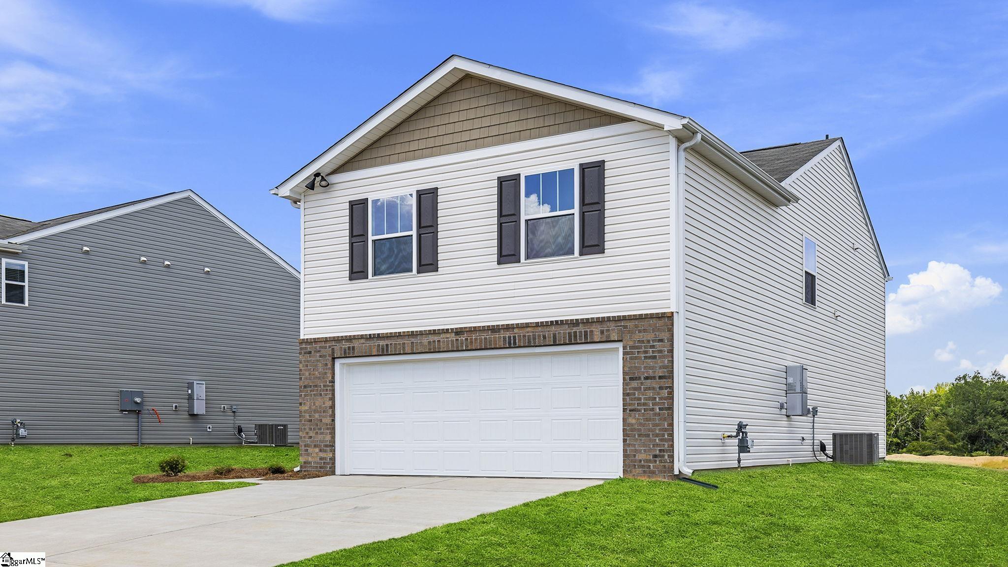 1915 Gracie Drive Woodruff, SC 29388