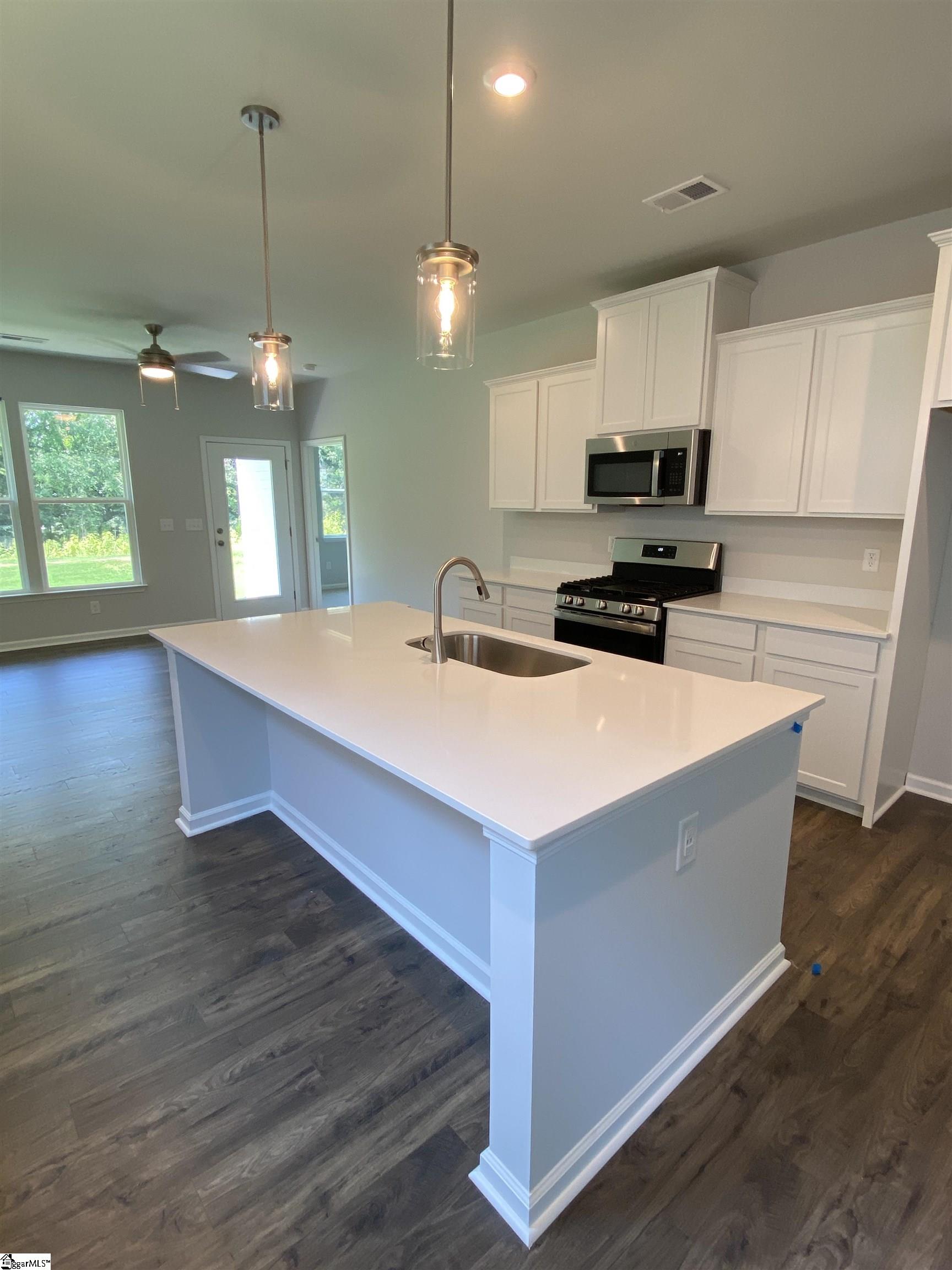 3090 Hillgate Trail Boiling Springs, SC 29316