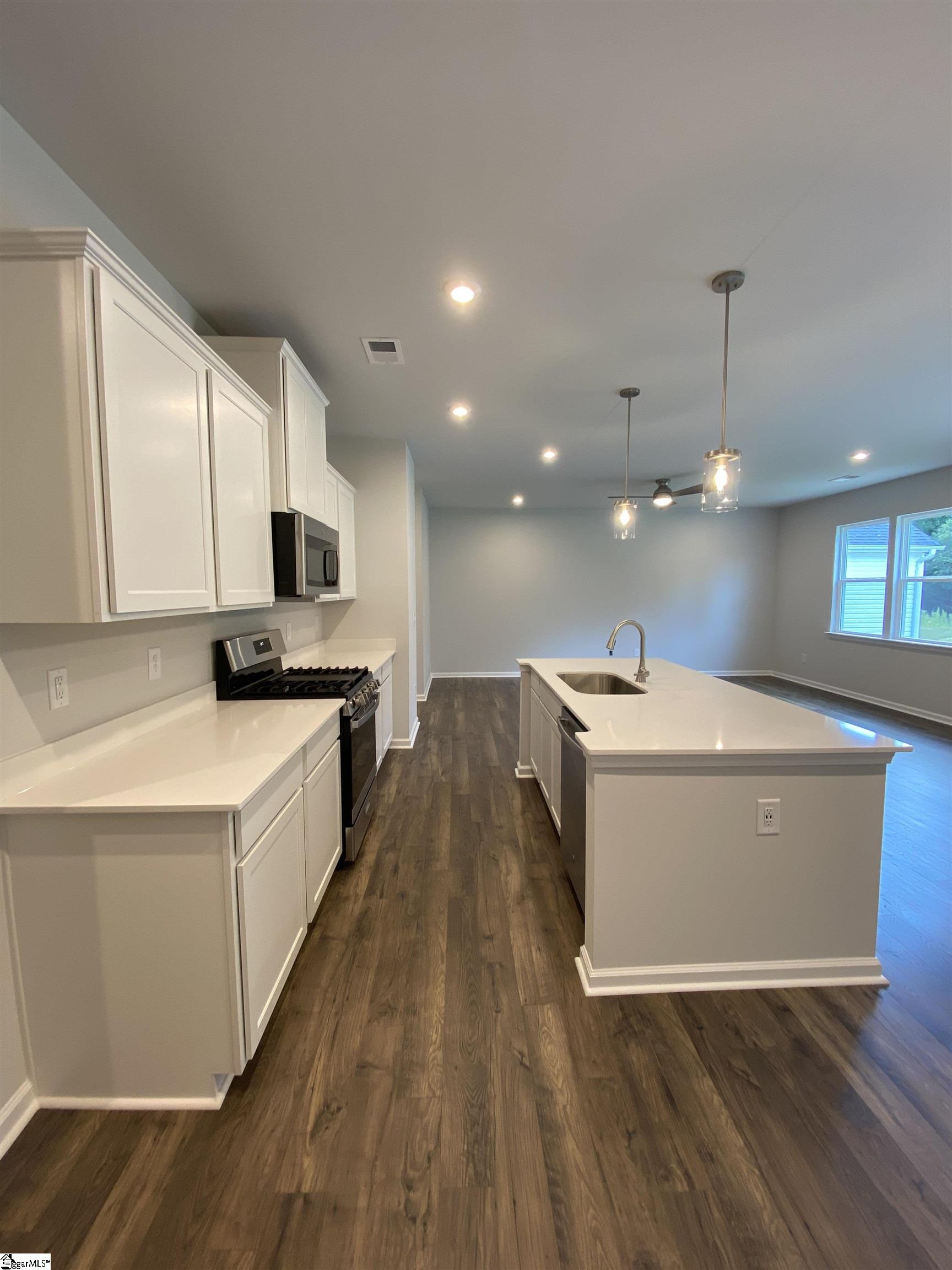 3086 Hillgate Trail Boiling Springs, SC 29316