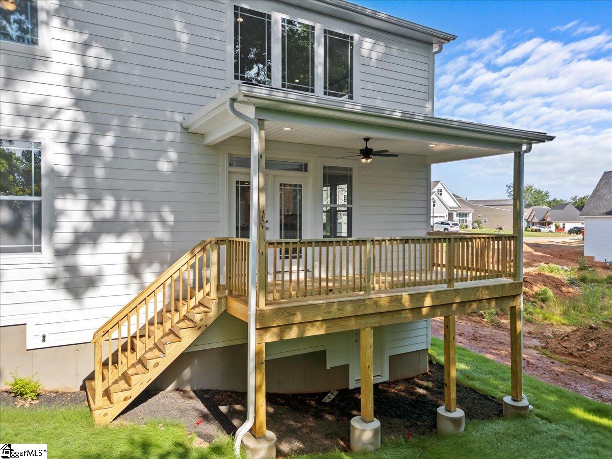 100 Double Crest Drive Taylors, SC 29687