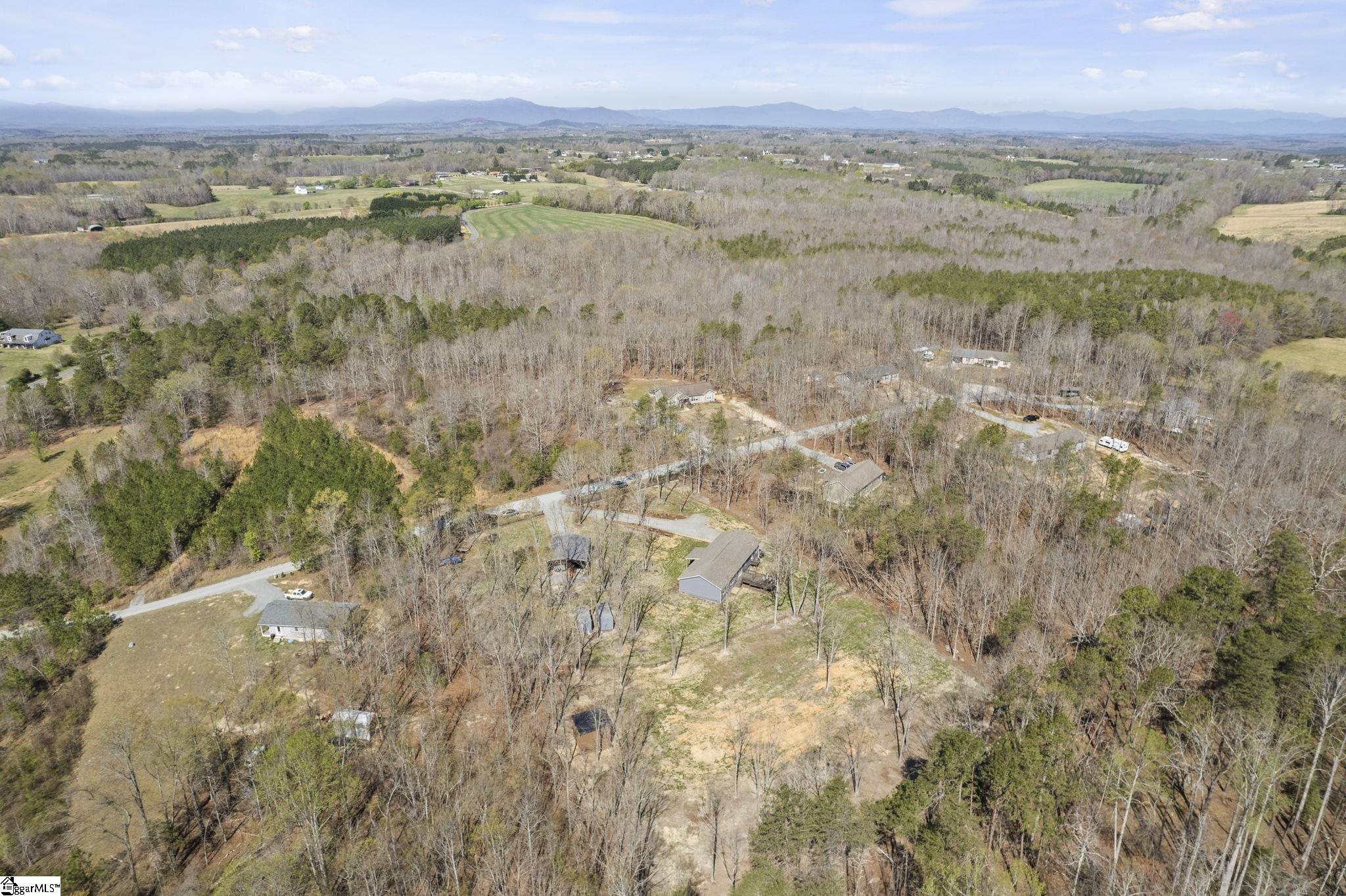140 Vera Lane Columbus, NC 28722