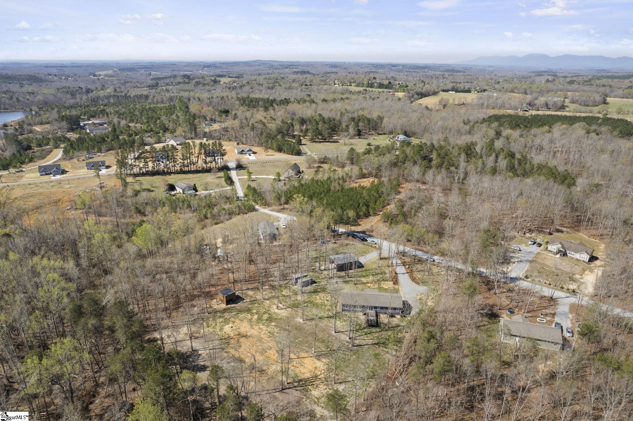 140 Vera Lane Columbus, NC 28722