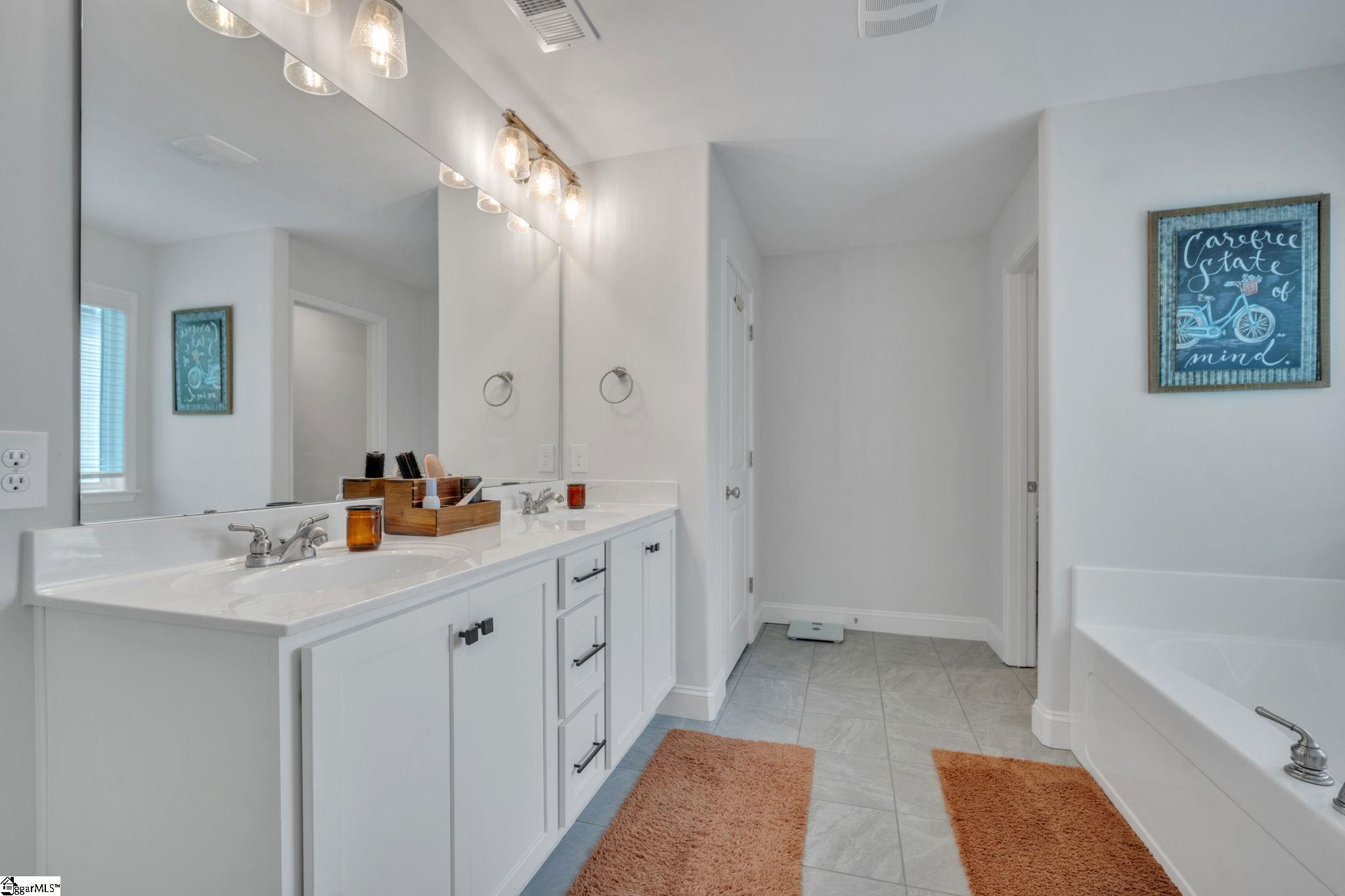 6 Verona Circle Simpsonville, SC 29681-6615