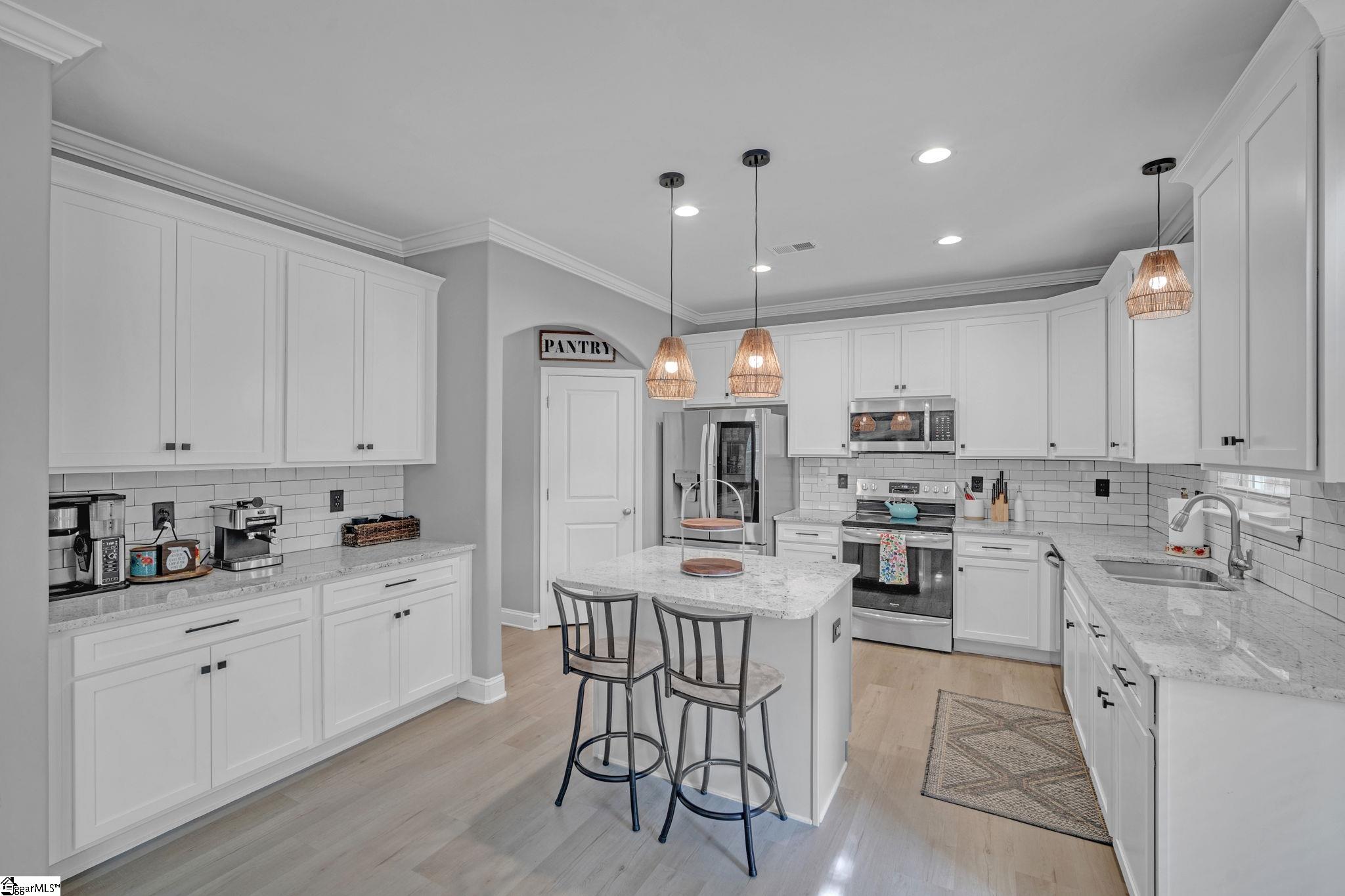 6 Verona Circle Simpsonville, SC 29681-6615