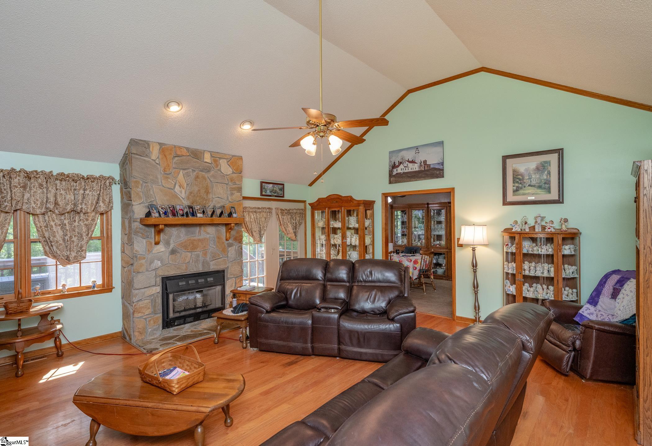 366 Shallowford Drive Boiling Springs, SC 29316