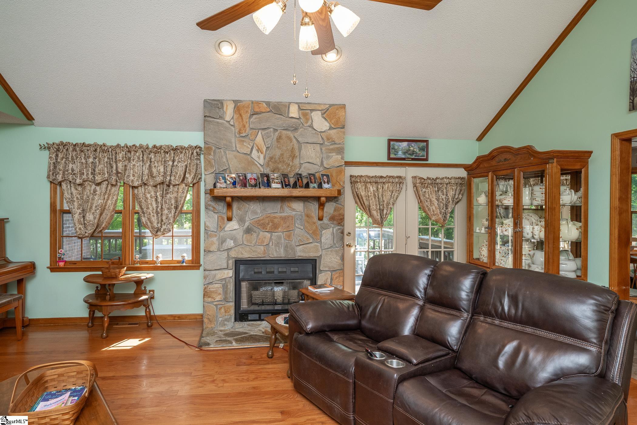 366 Shallowford Drive Boiling Springs, SC 29316