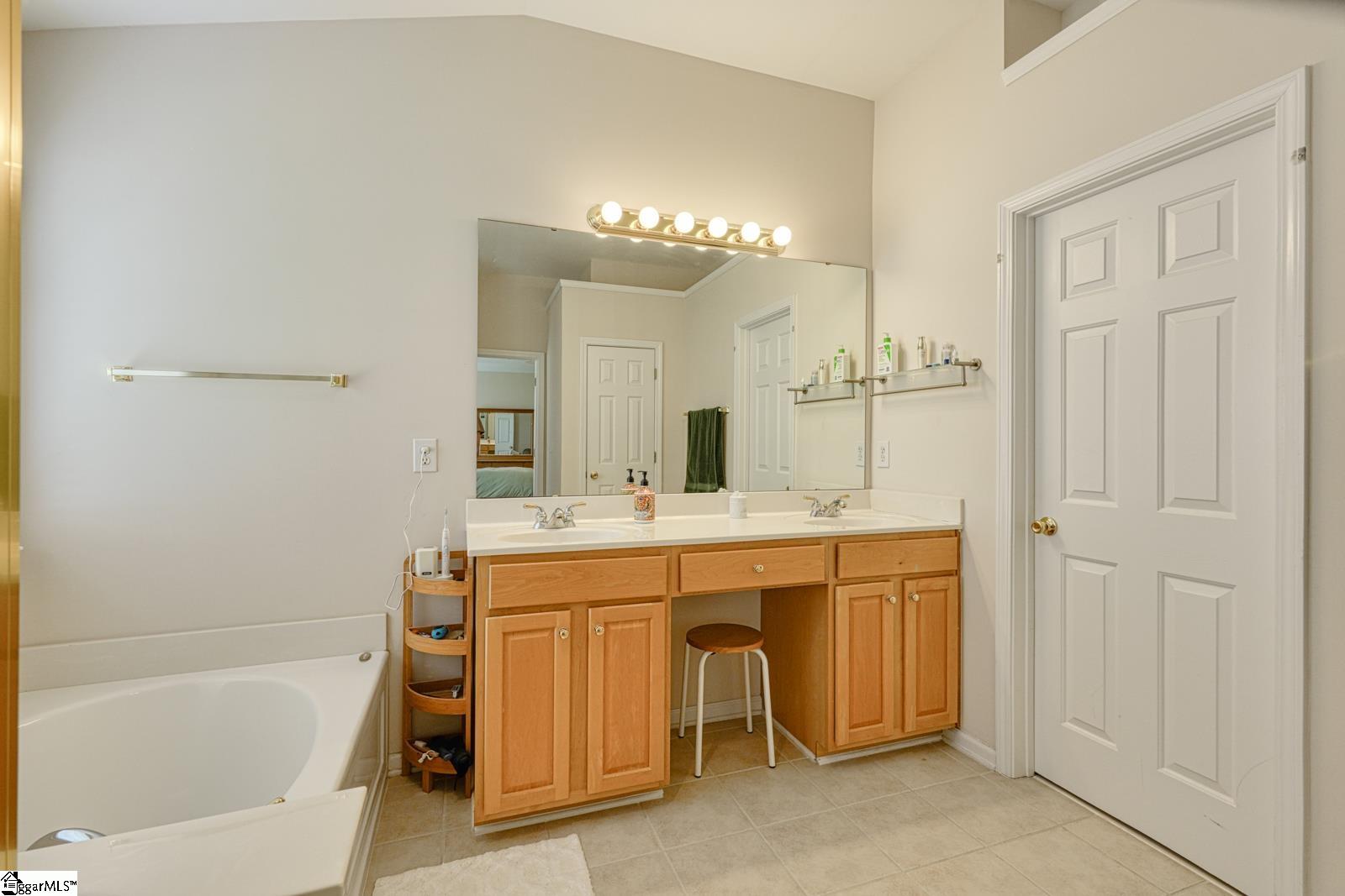 202 Branchester Court Greenville, SC 29607