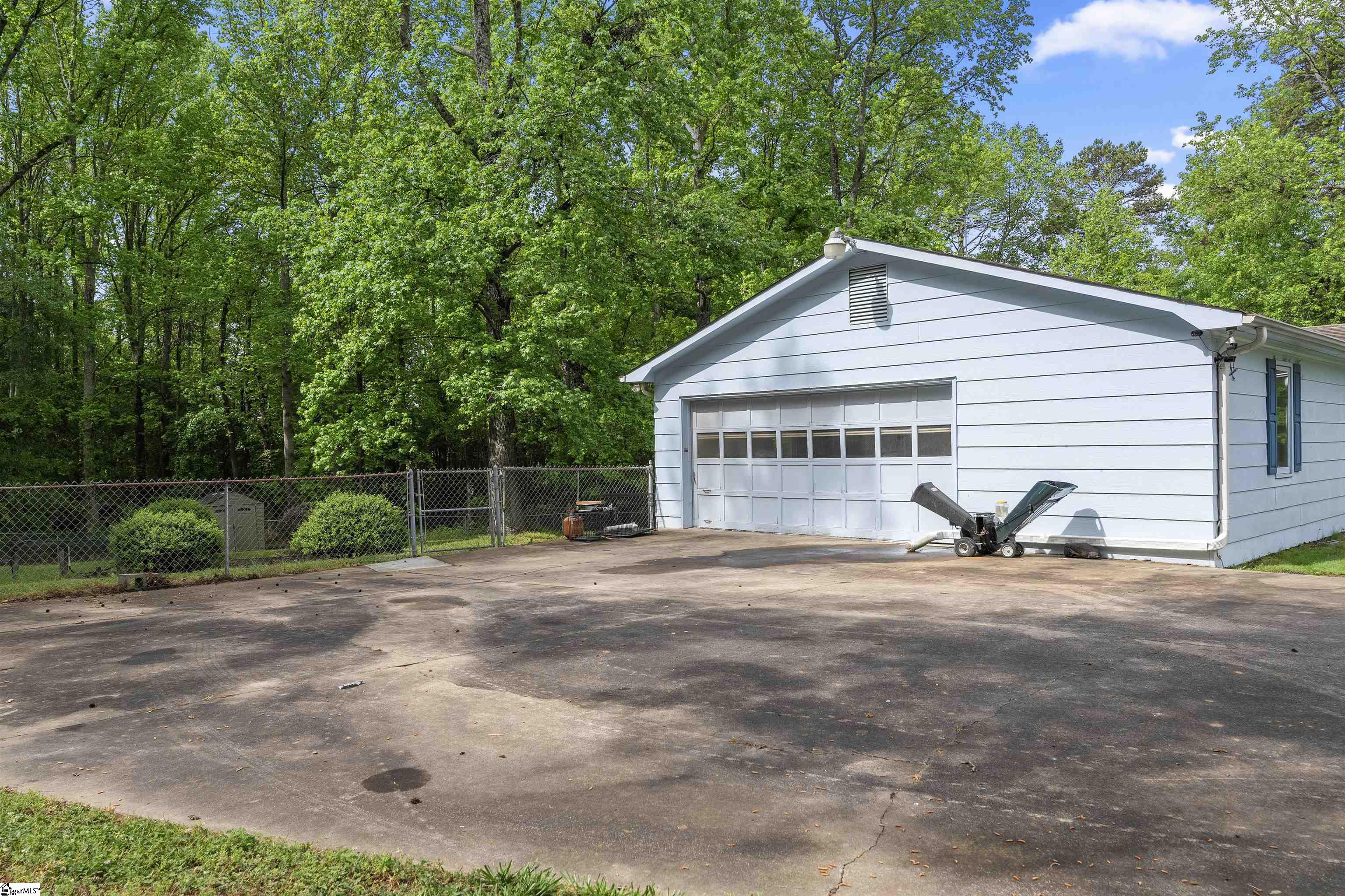 222 Mason Drive Inman, SC 29349