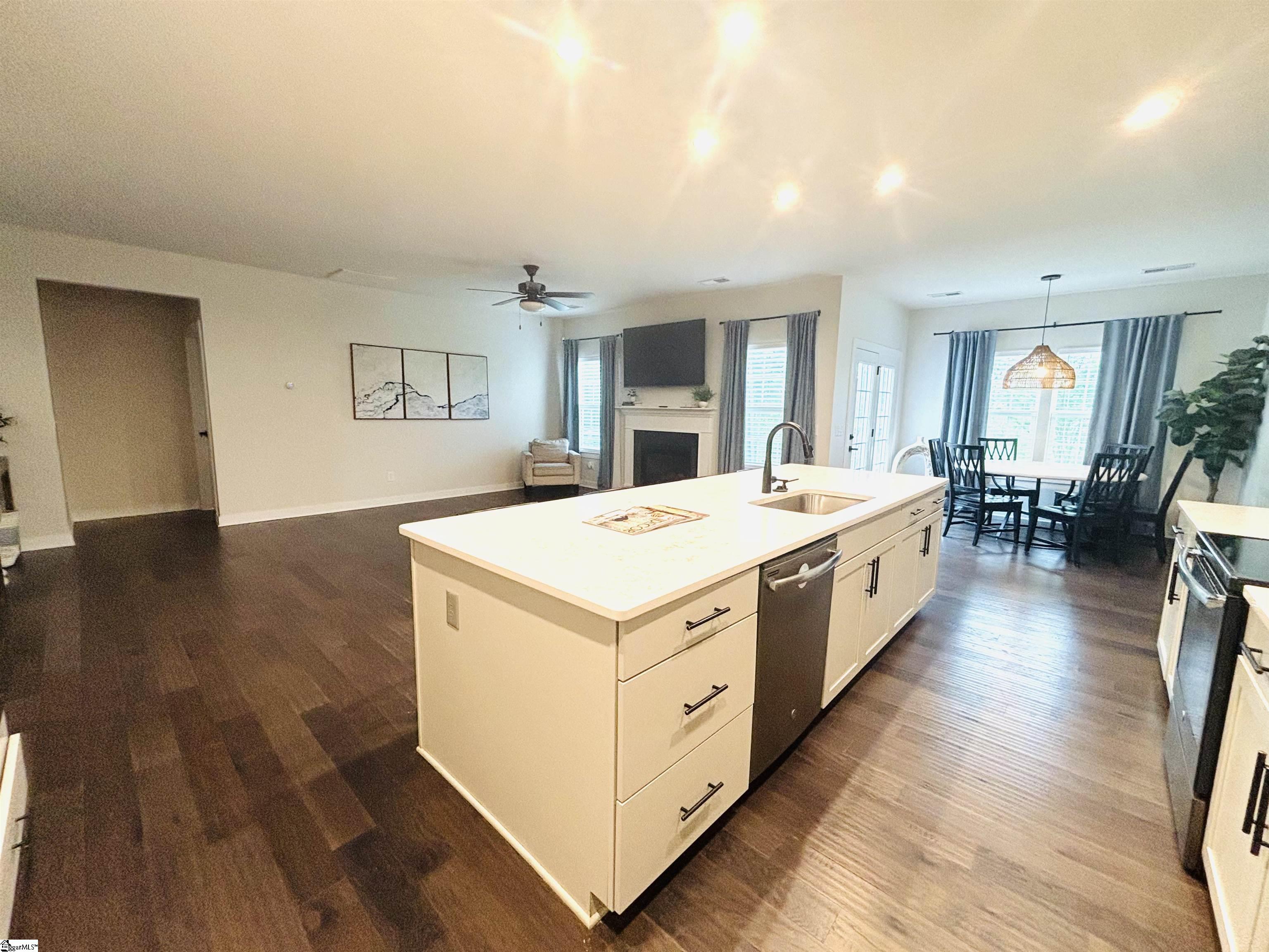 135 Fawn Hill Drive Simpsonville, SC 29681