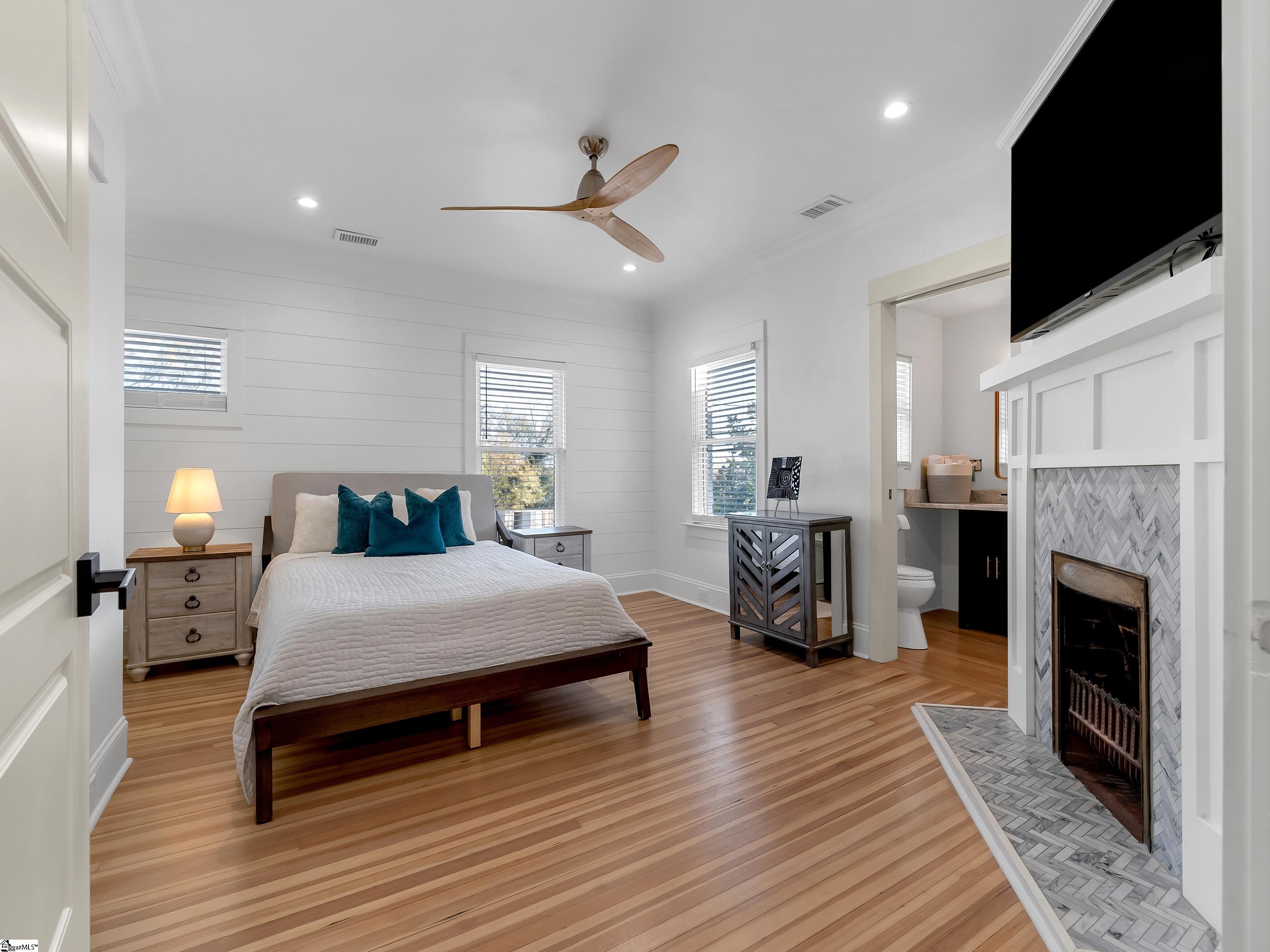 126 James Street Greenville, SC 29609