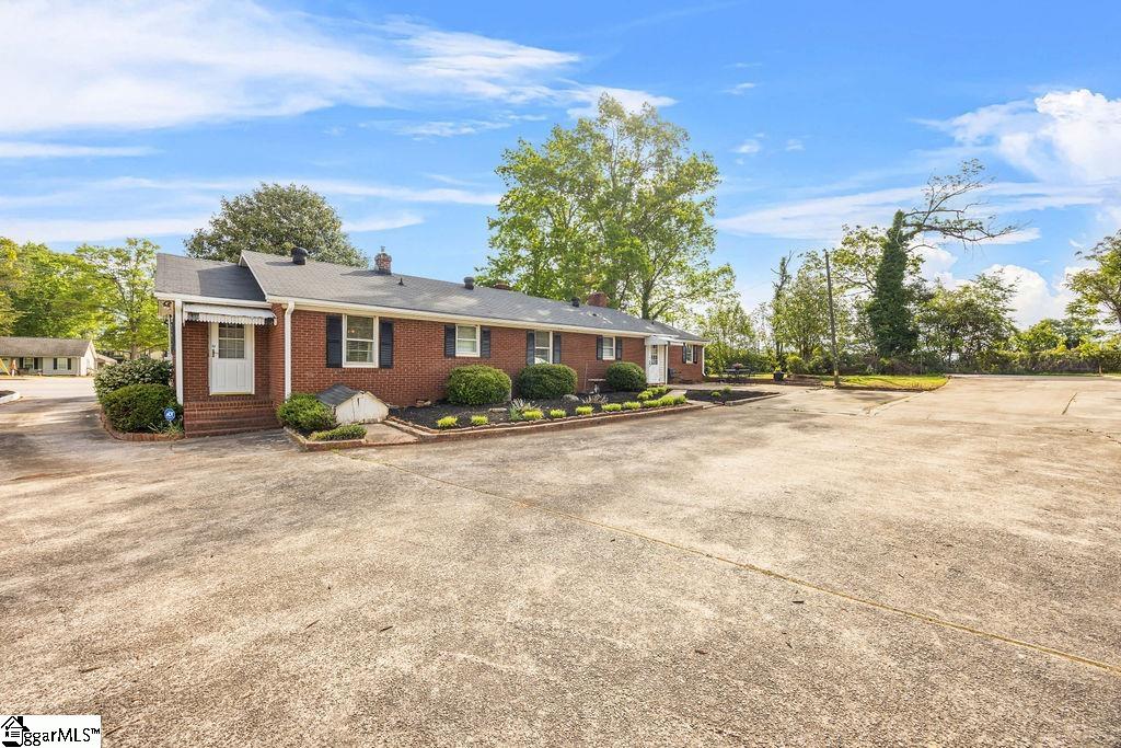 617 Whitehorse Road Greenville, SC 29605