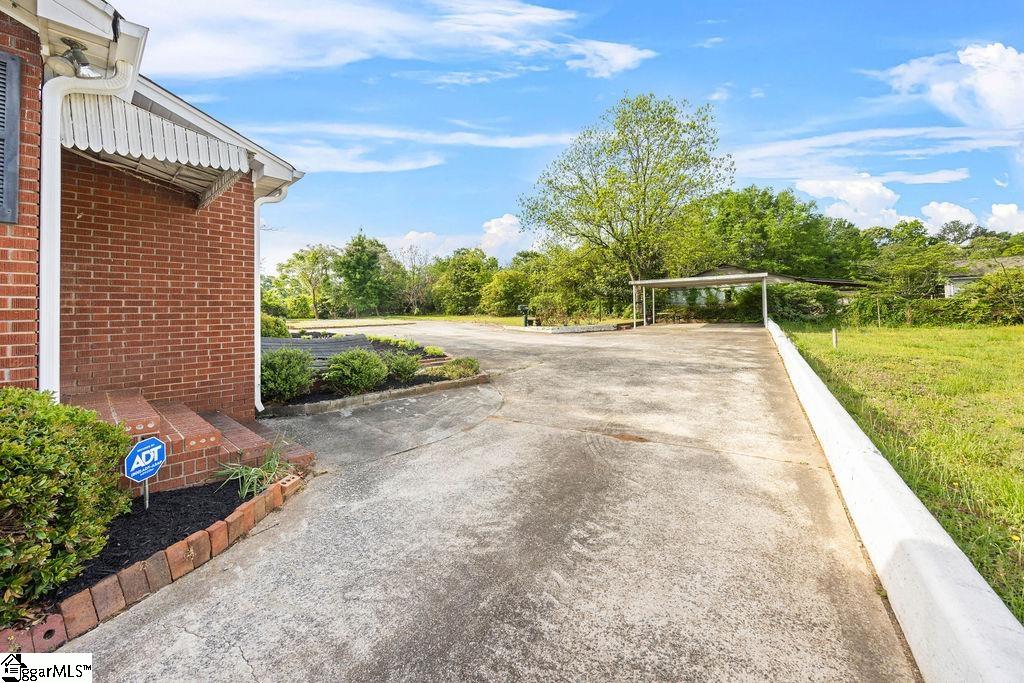 617 Whitehorse Road Greenville, SC 29605