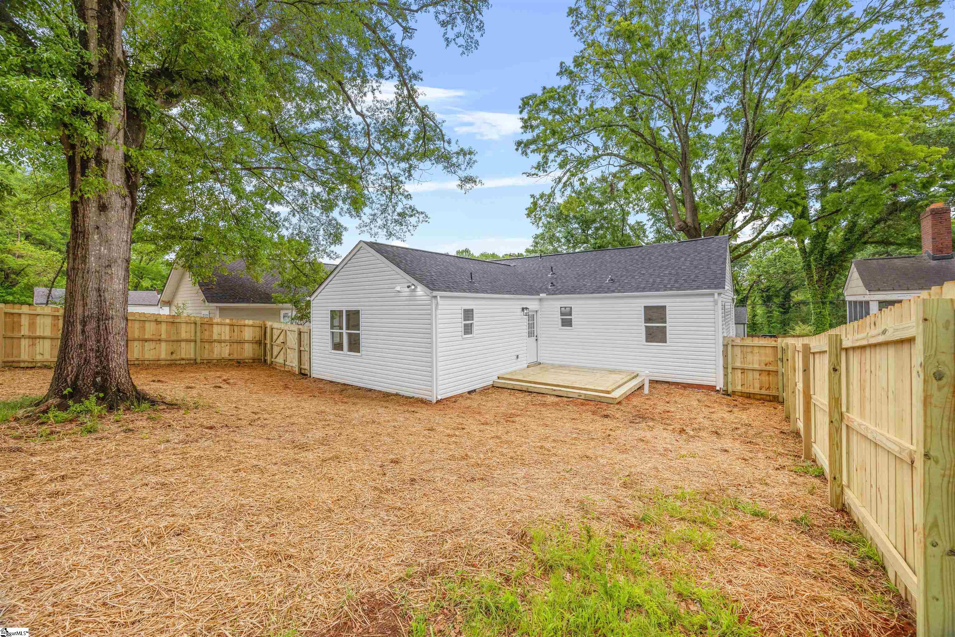 222 Potomac Avenue Greenville, SC 29605