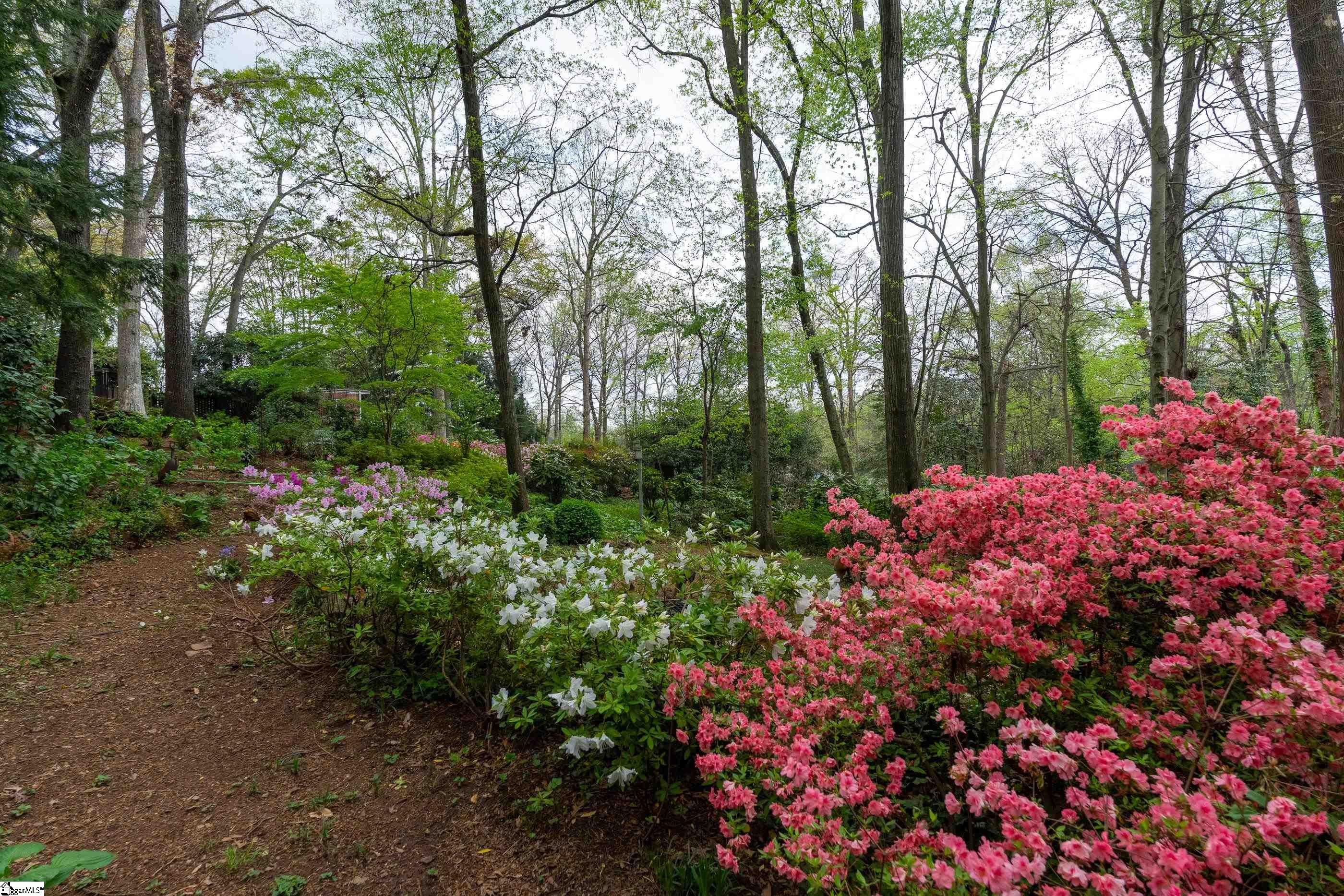 78 Woodvale Avenue Greenville, SC 29605