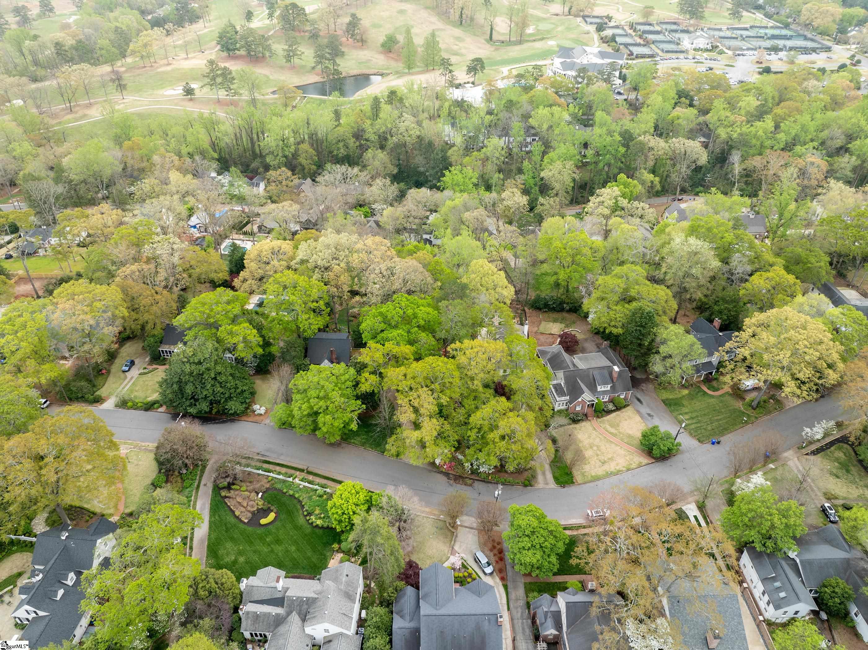 78 Woodvale Avenue Greenville, SC 29605