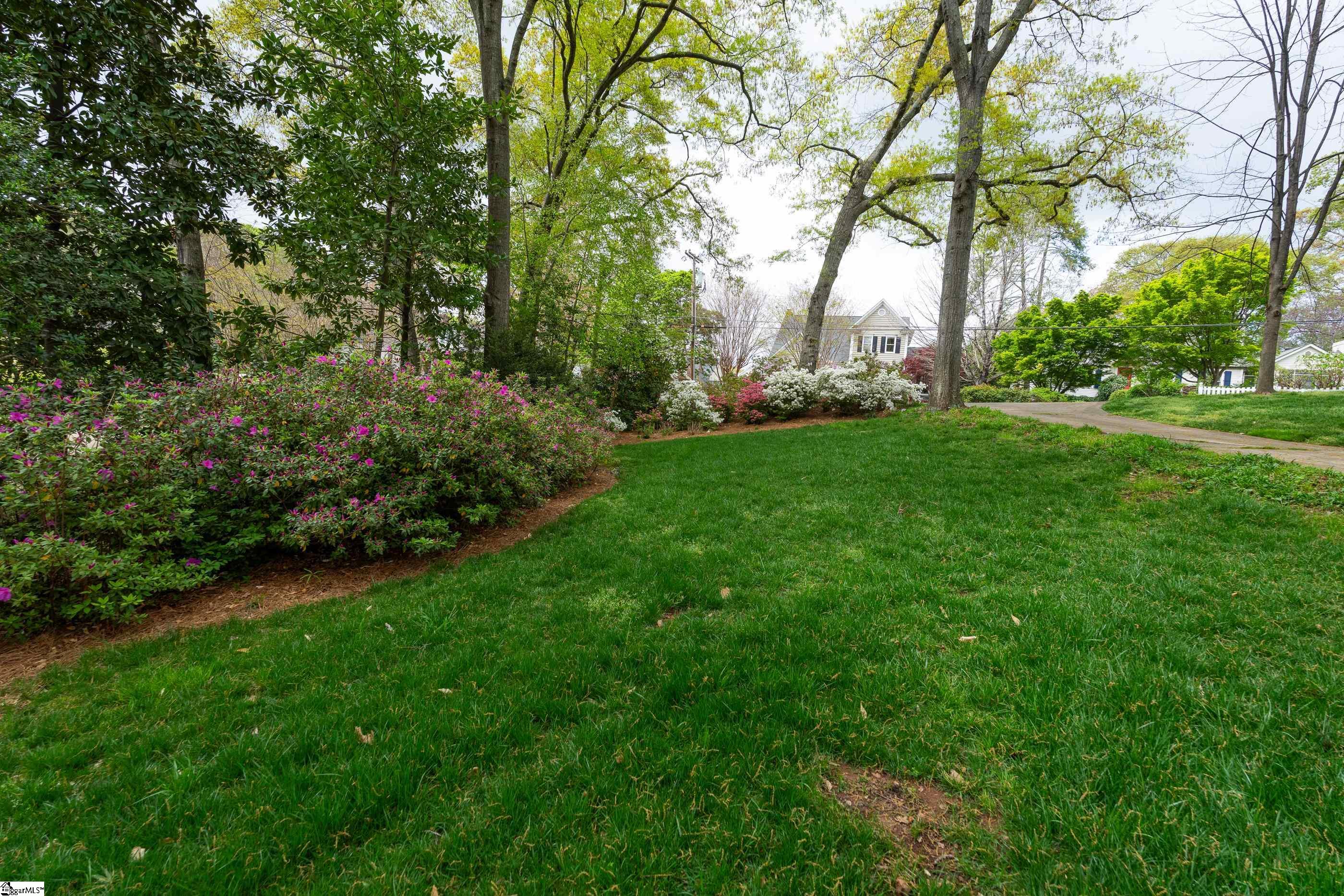 78 Woodvale Avenue Greenville, SC 29605