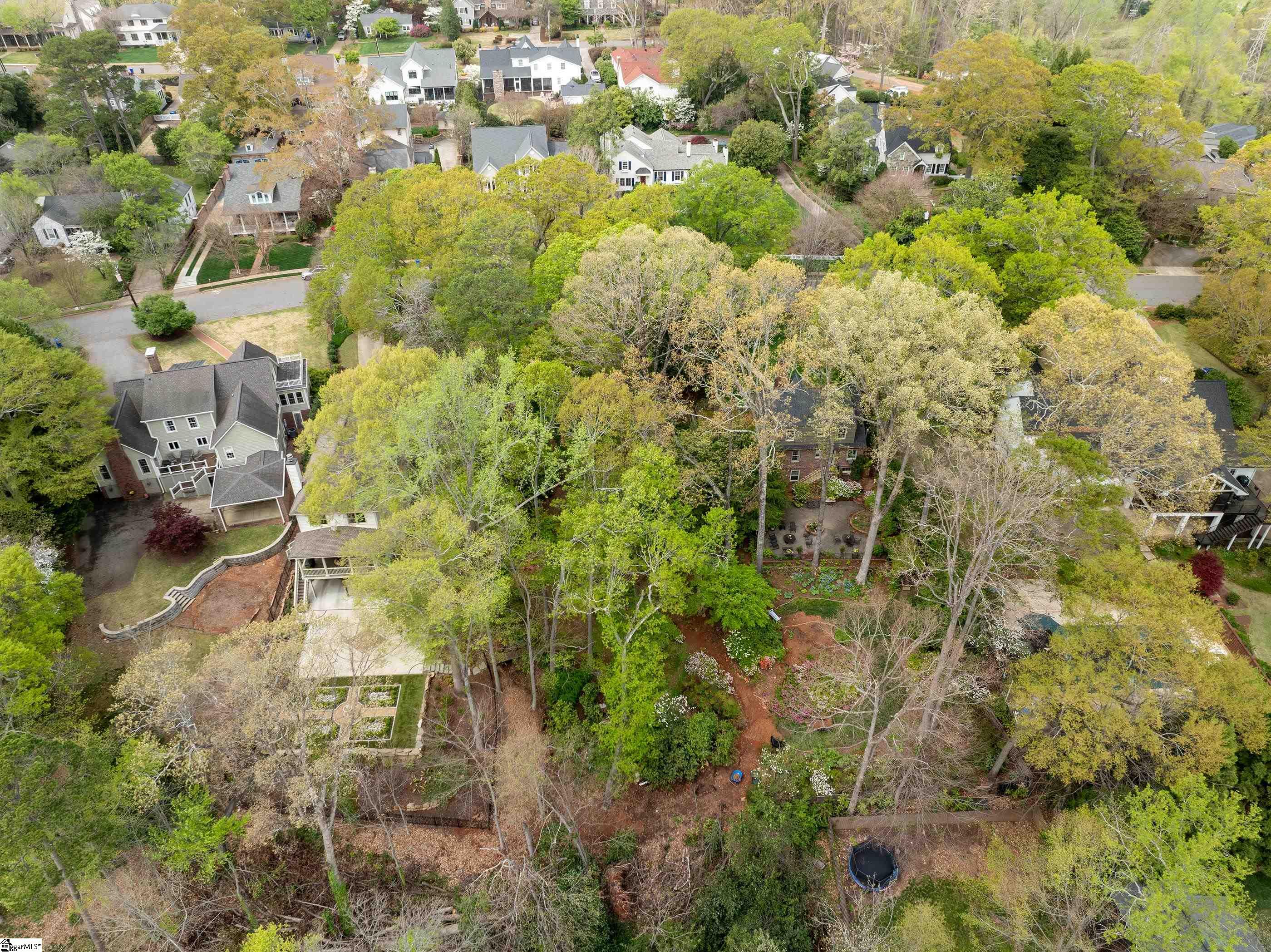78 Woodvale Avenue Greenville, SC 29605