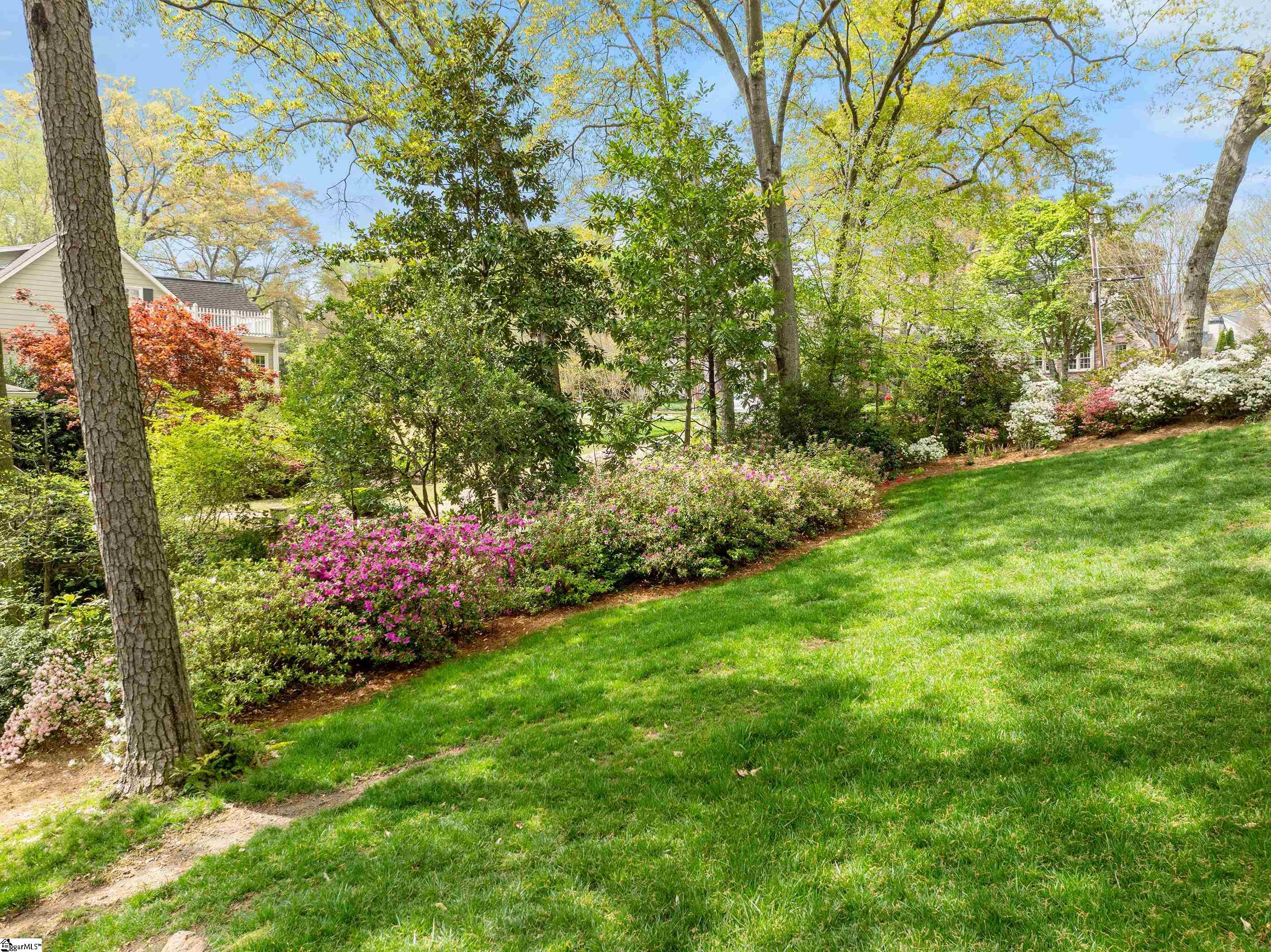 78 Woodvale Avenue Greenville, SC 29605