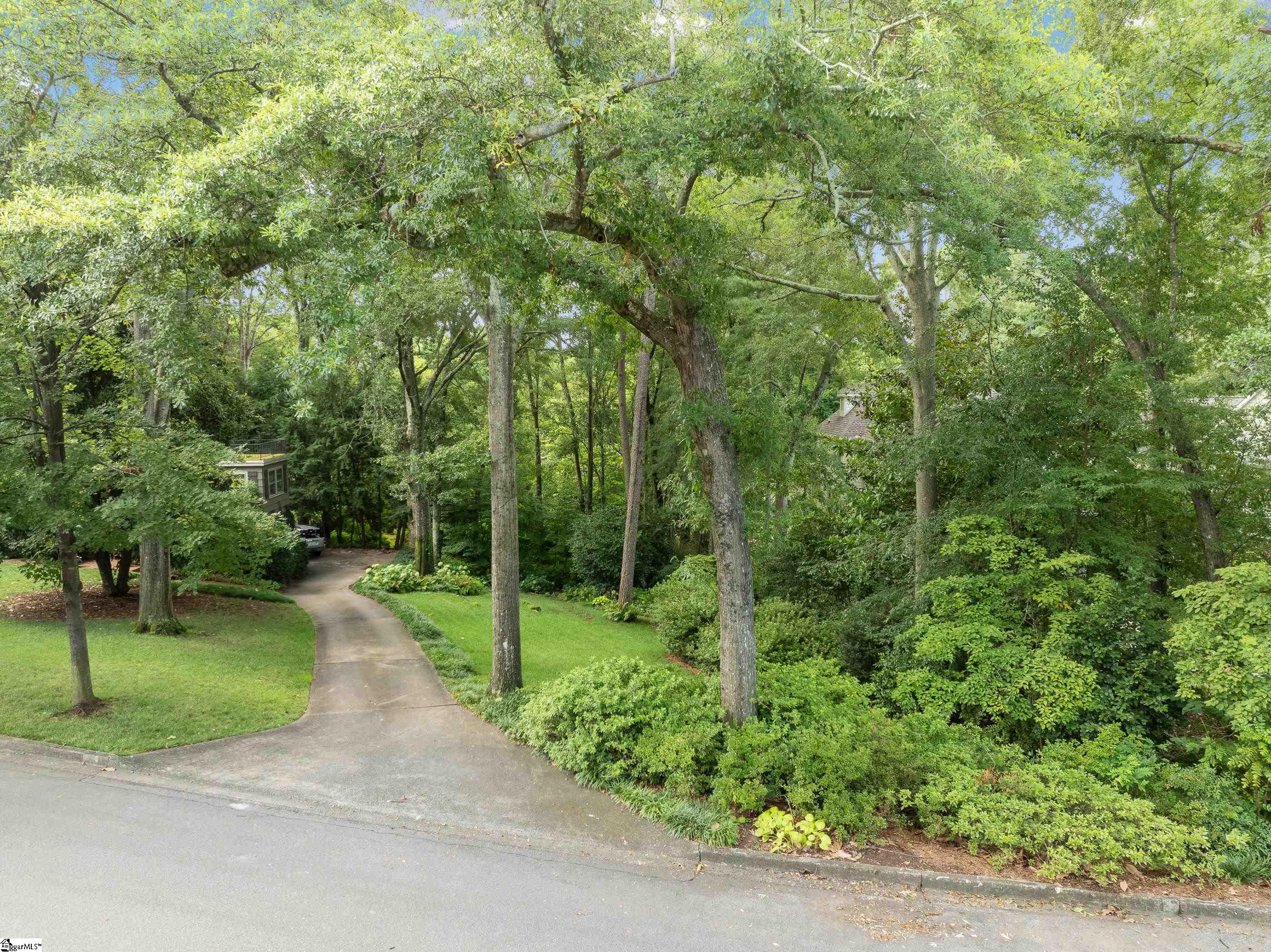 78 Woodvale Avenue Greenville, SC 29605