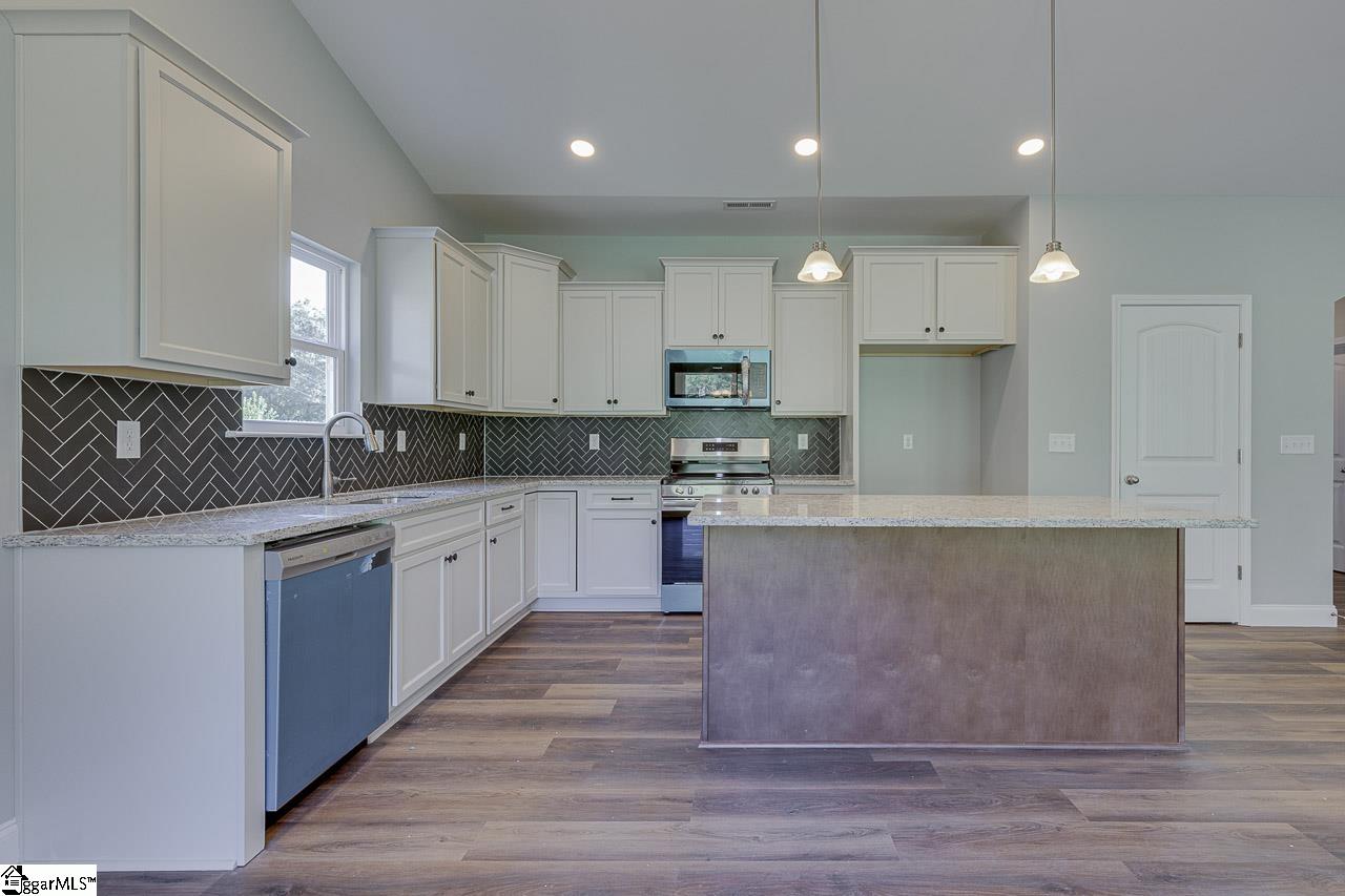 100 Legacy Lane Pickens, SC 29671