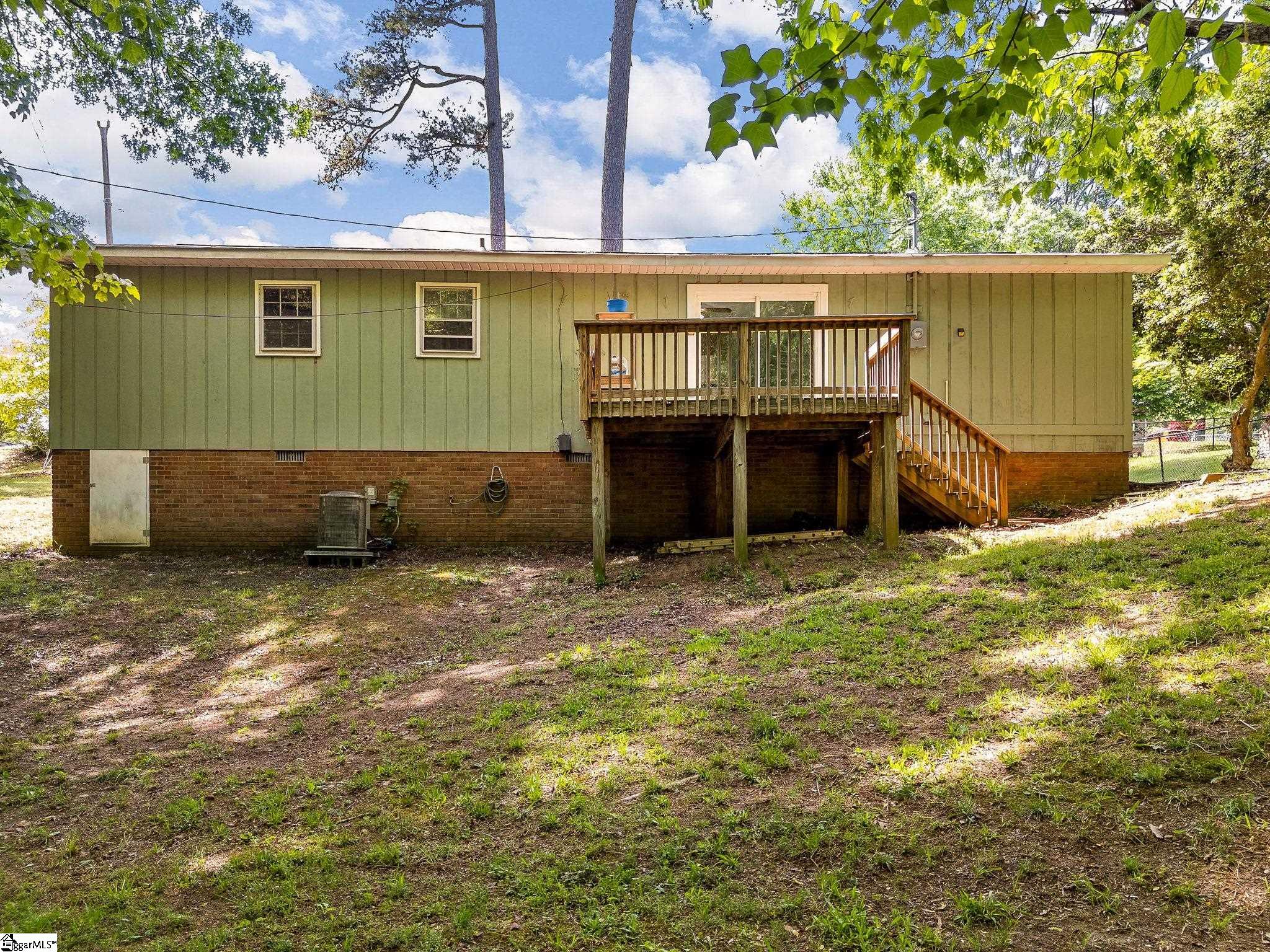 241 Idlewood Circle Spartanburg, SC 29307
