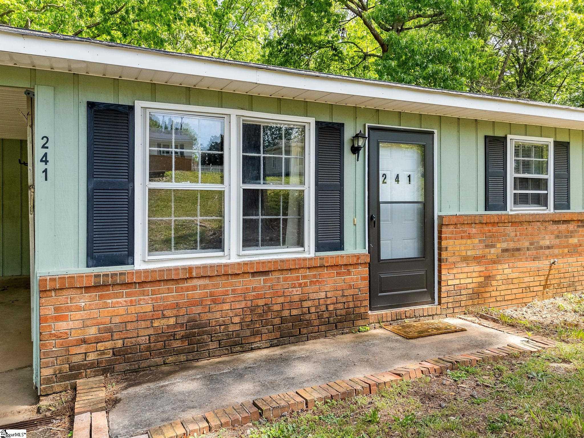241 Idlewood Circle Spartanburg, SC 29307