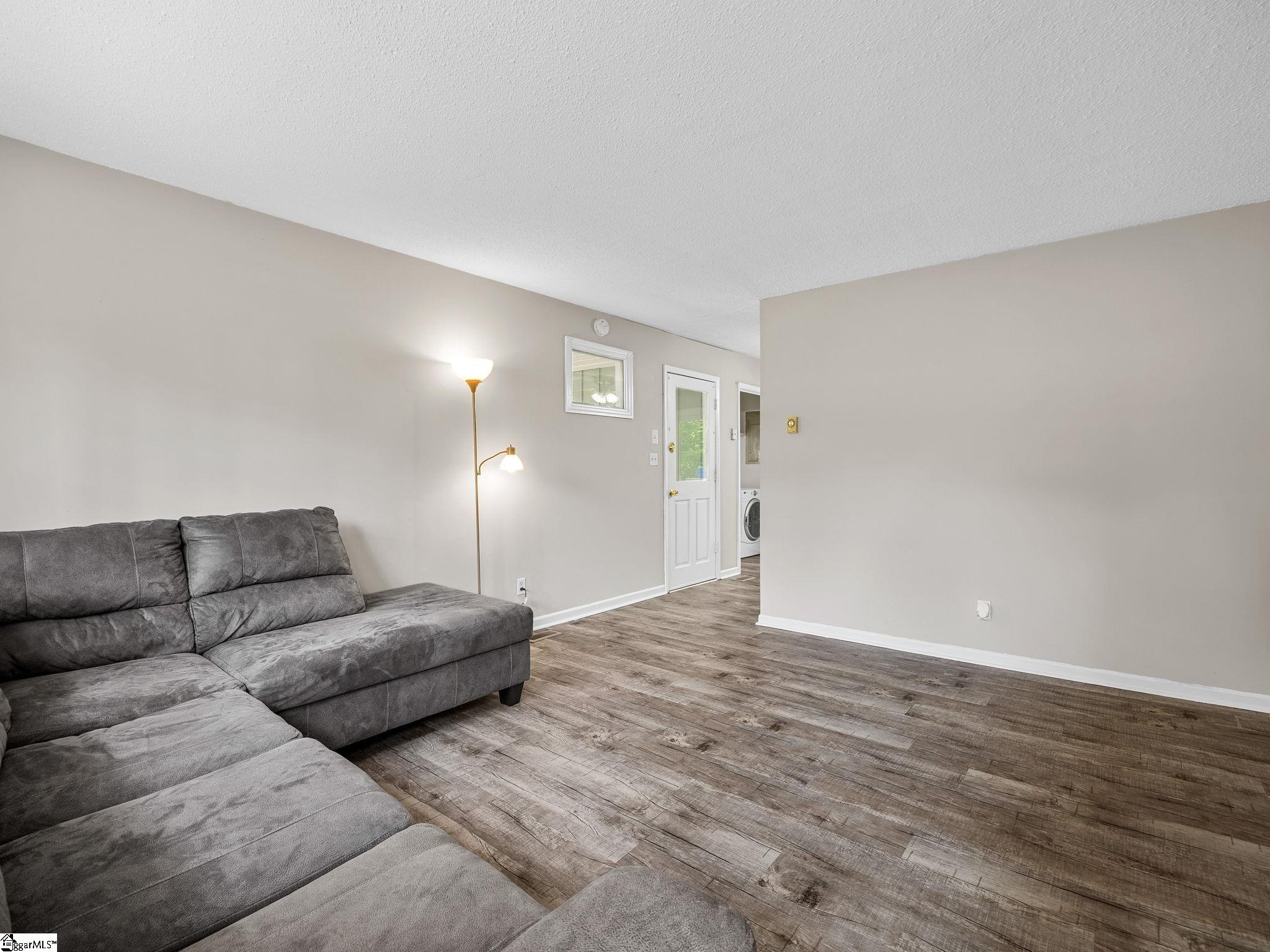 241 Idlewood Circle Spartanburg, SC 29307