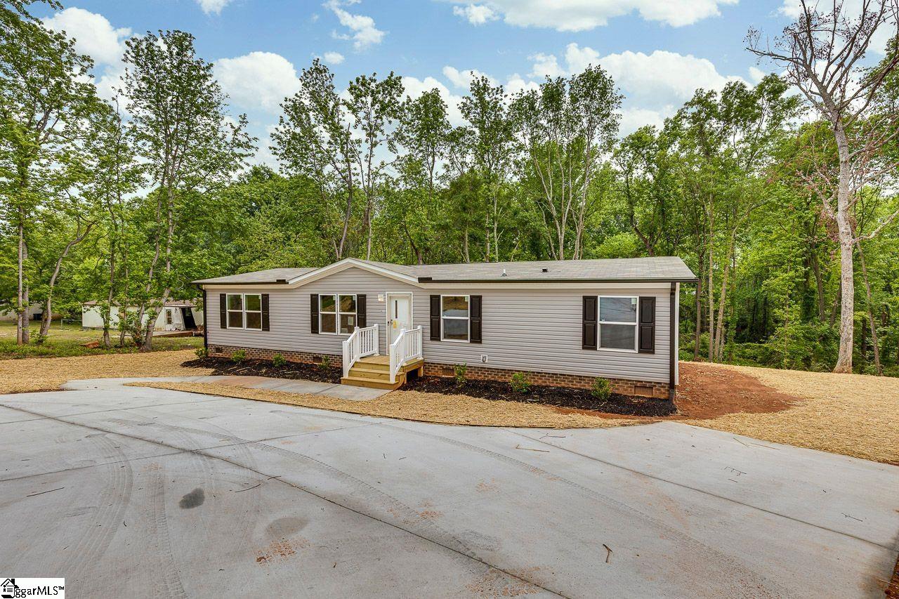 431 Lewis Street Anderson, SC 29624