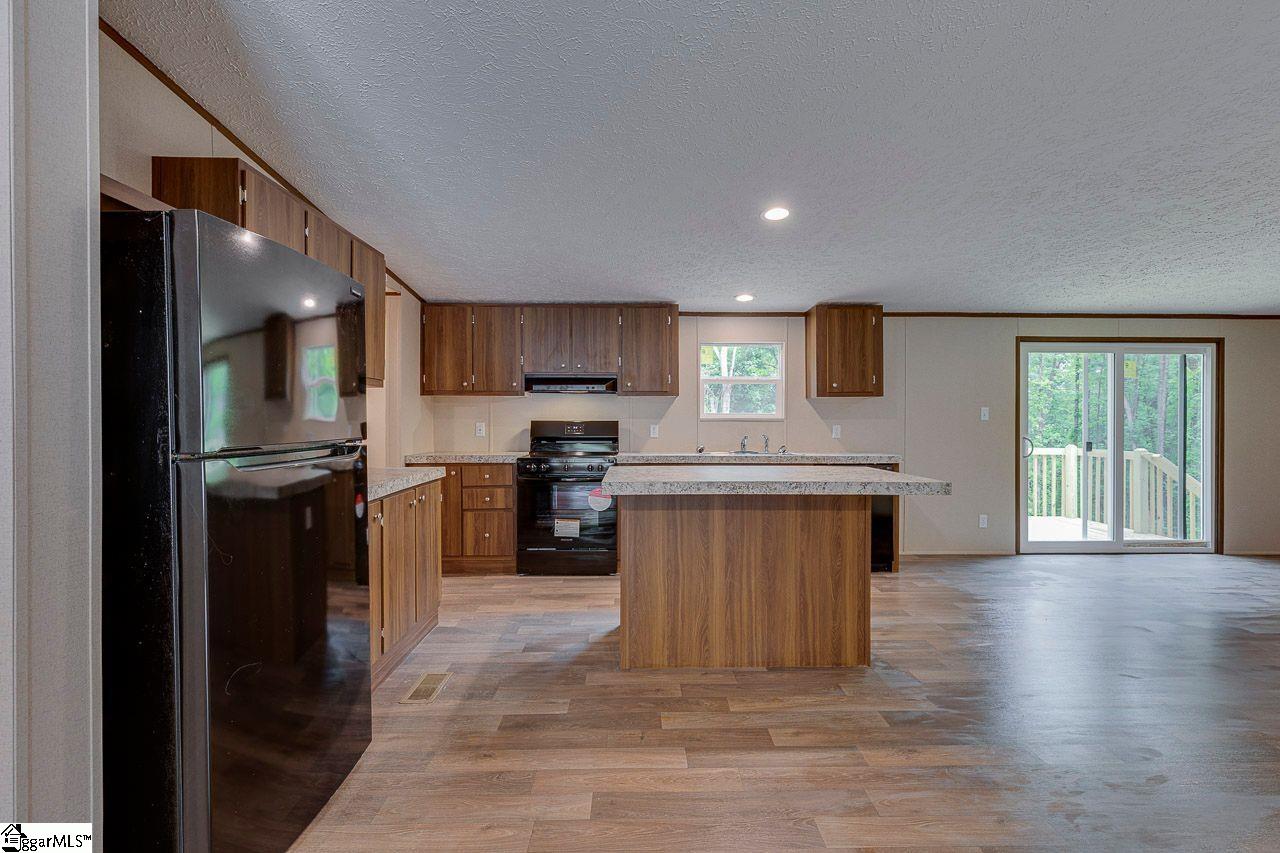 431 Lewis Street Anderson, SC 29624