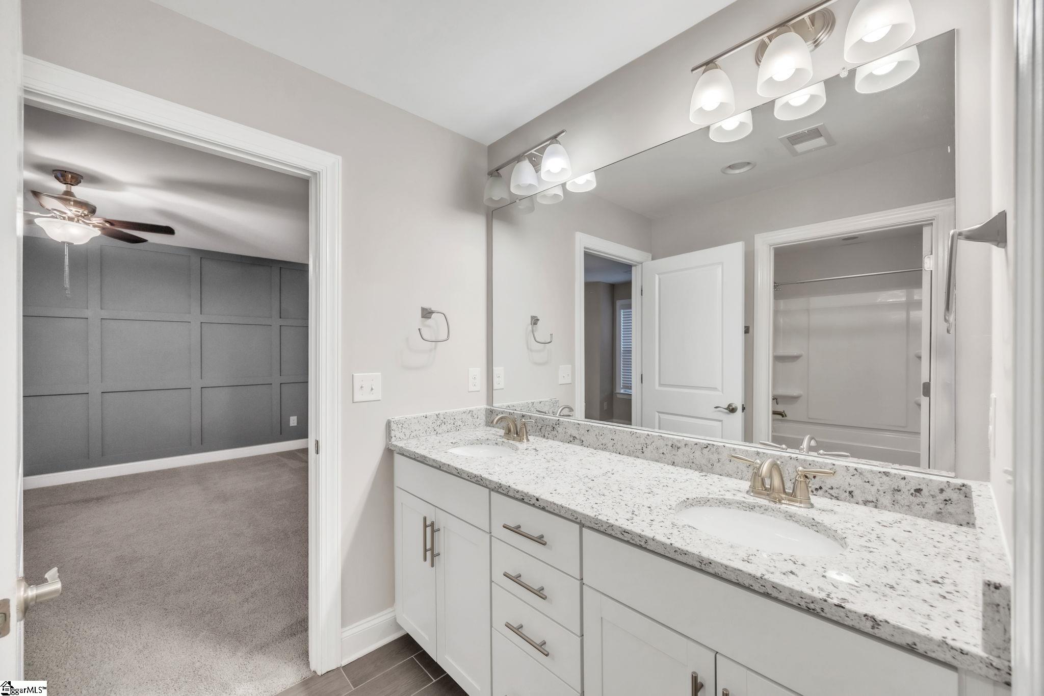 306 Glencairn Court Simpsonville, SC 29681