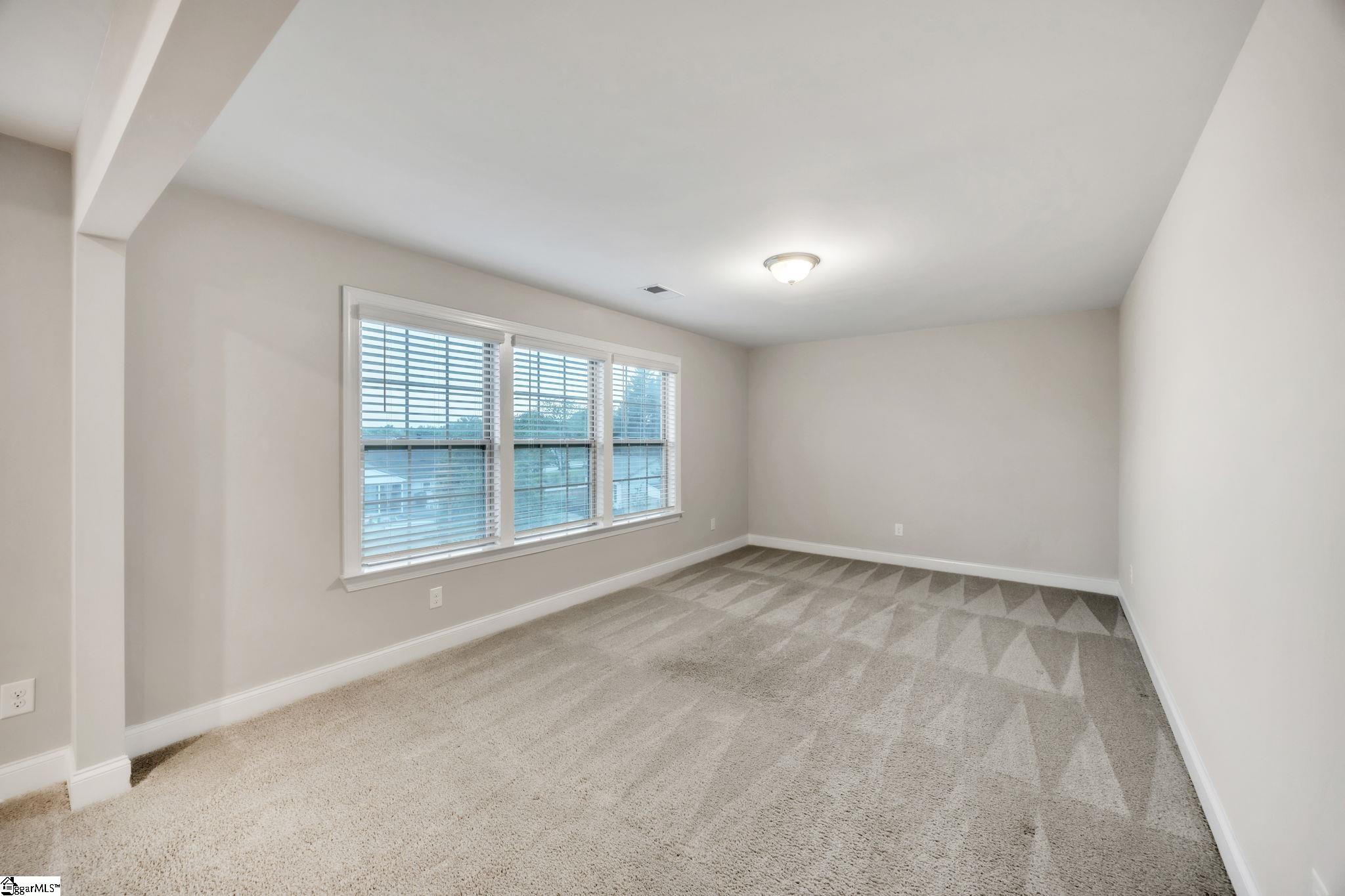 306 Glencairn Court Simpsonville, SC 29681