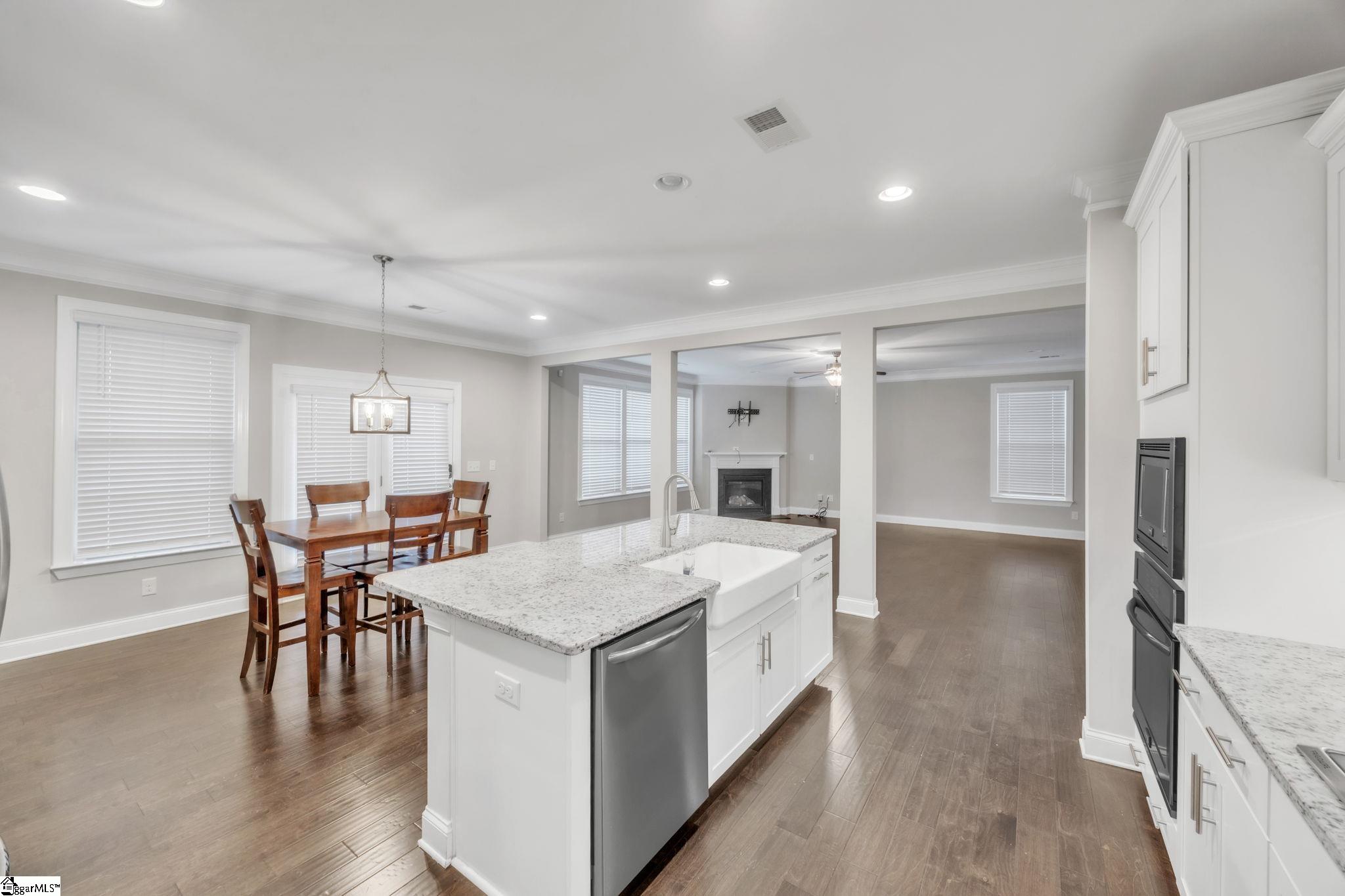 306 Glencairn Court Simpsonville, SC 29681