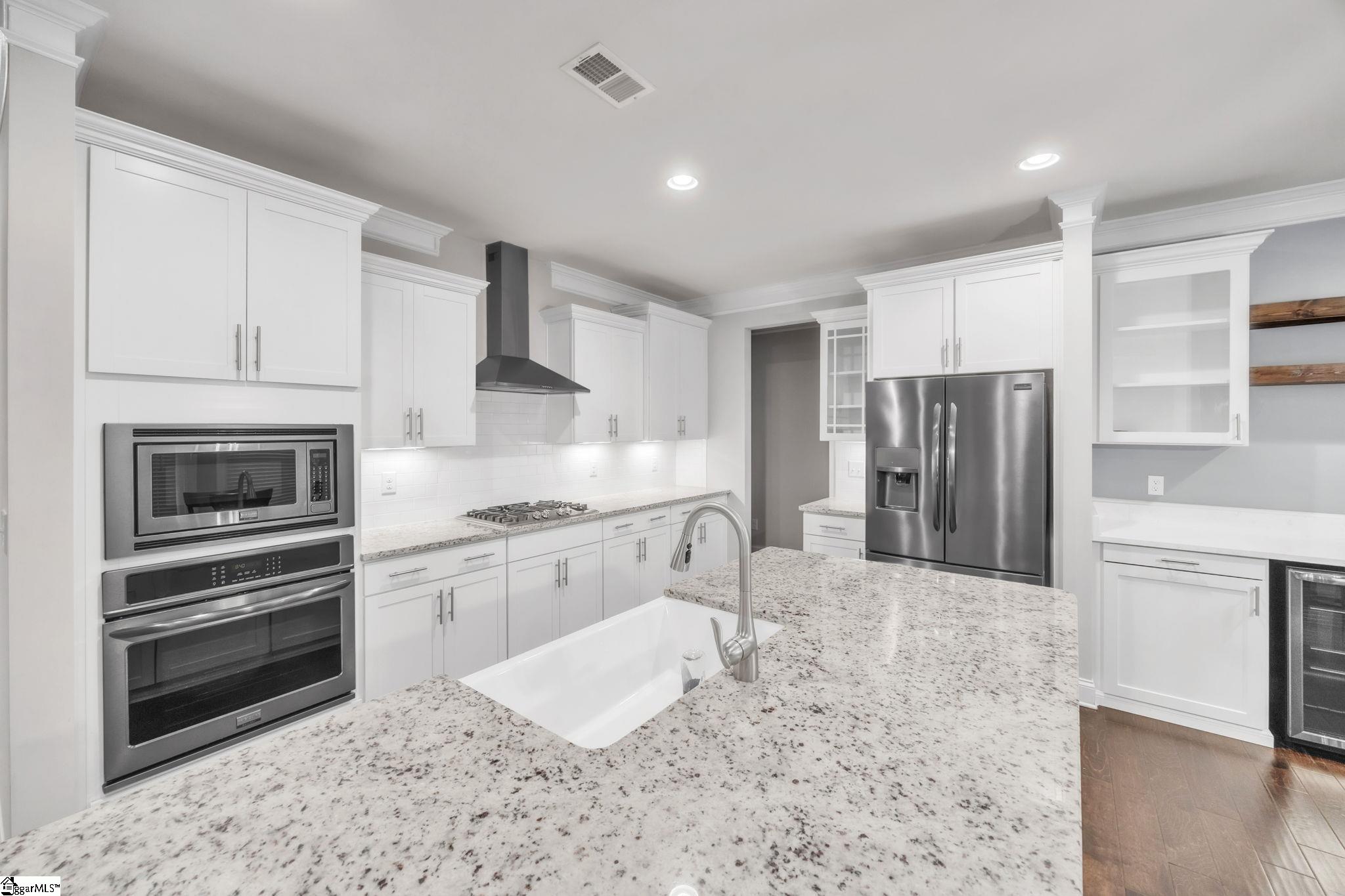 306 Glencairn Court Simpsonville, SC 29681
